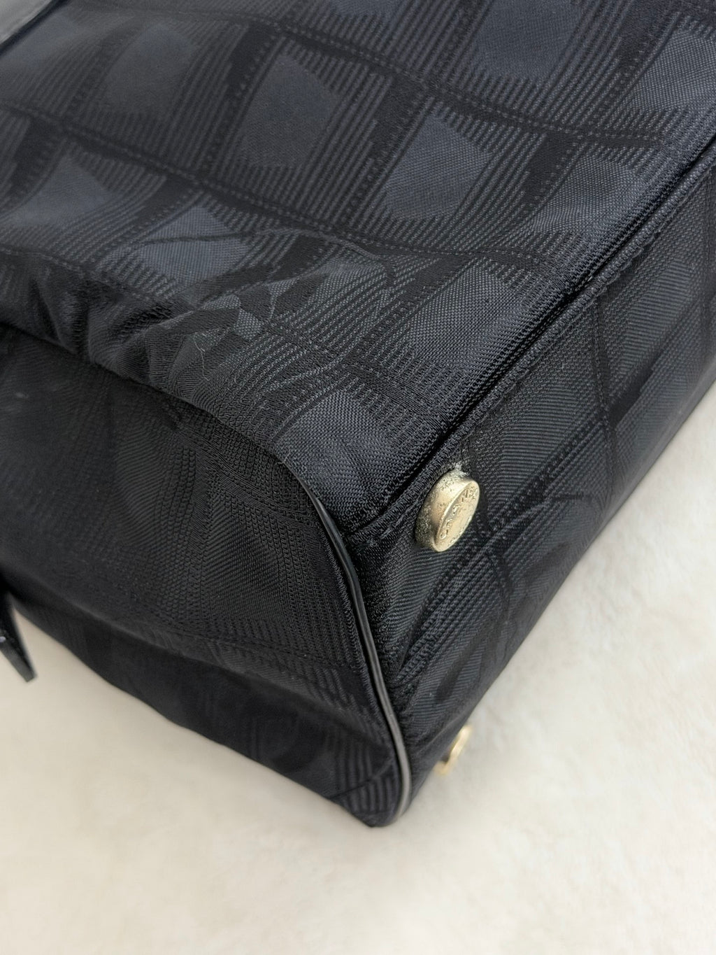 CHANEL Ice cube Handbag
