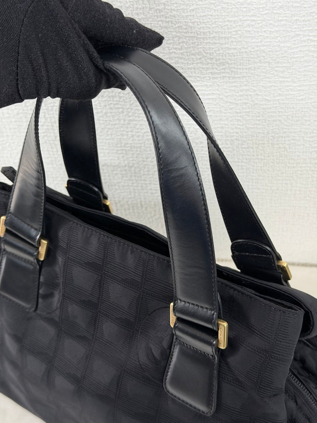 CHANEL Ice cube Handbag