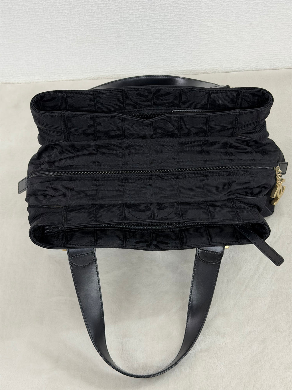 CHANEL Ice cube Handbag