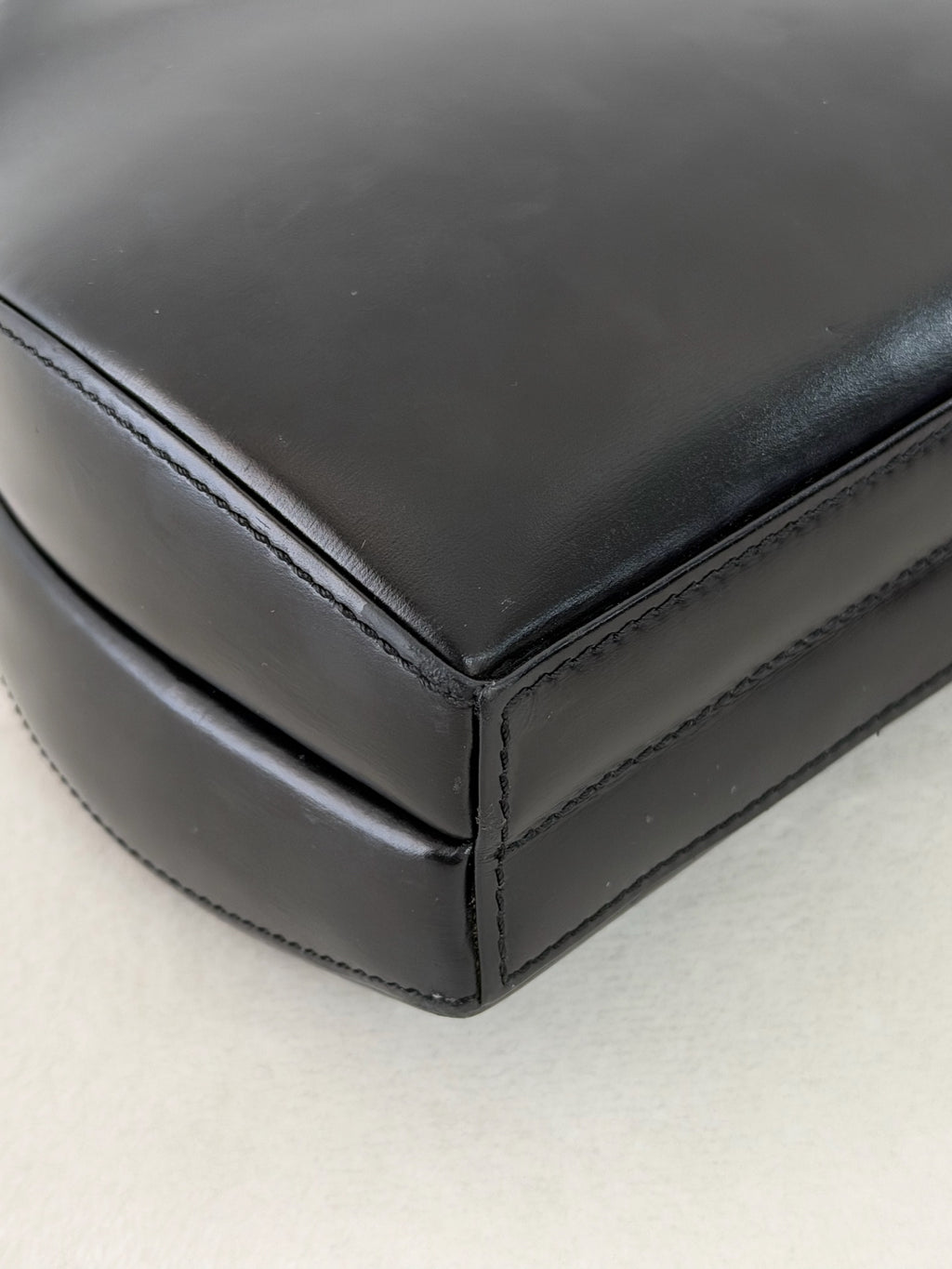 LOEWE Mueseum Shoulderbag