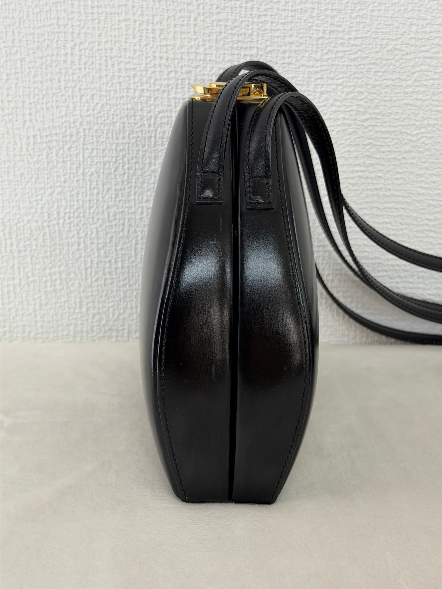 LOEWE Mueseum Shoulderbag