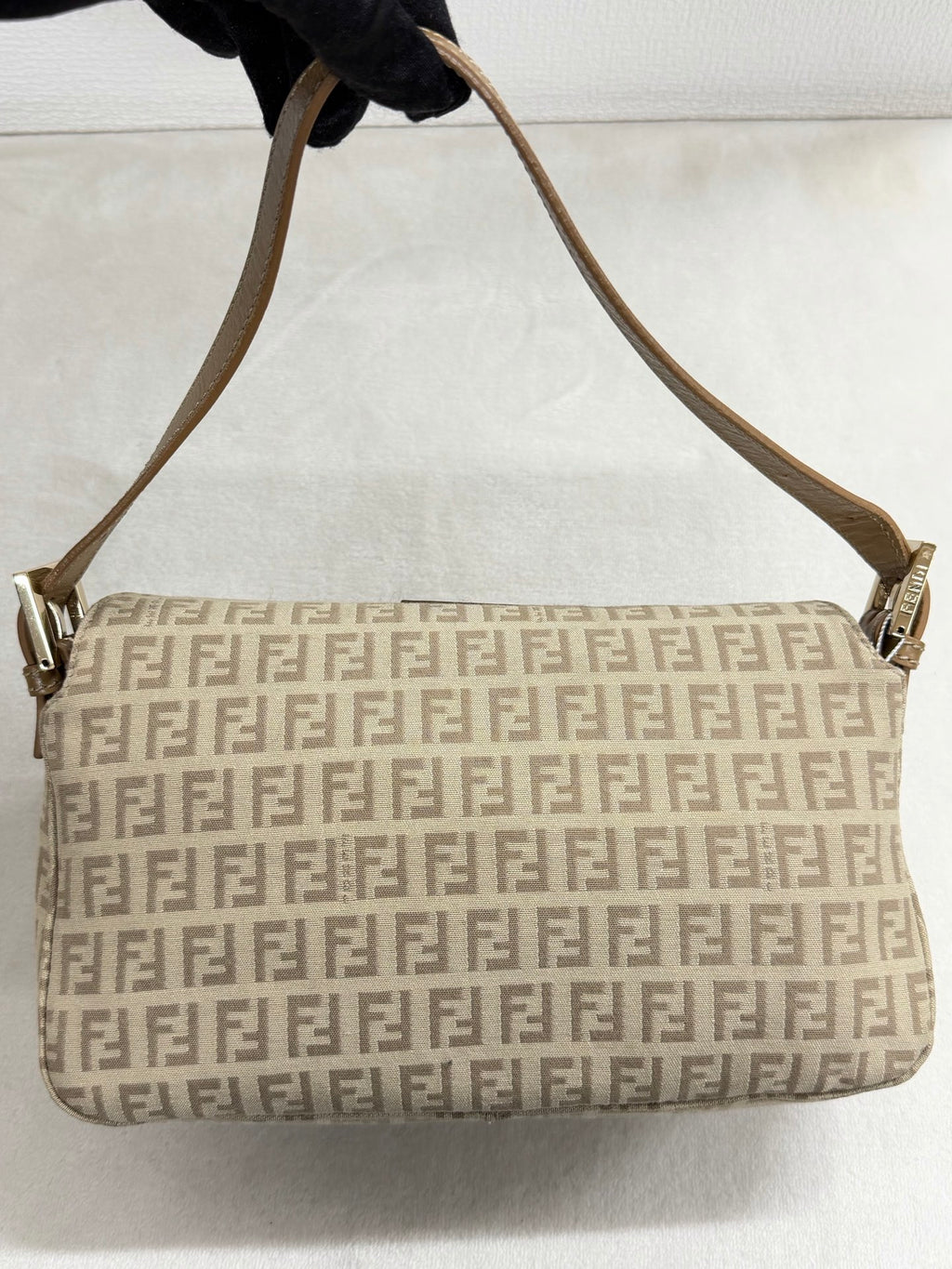 FENDI Beige Baguette Shoulderbag