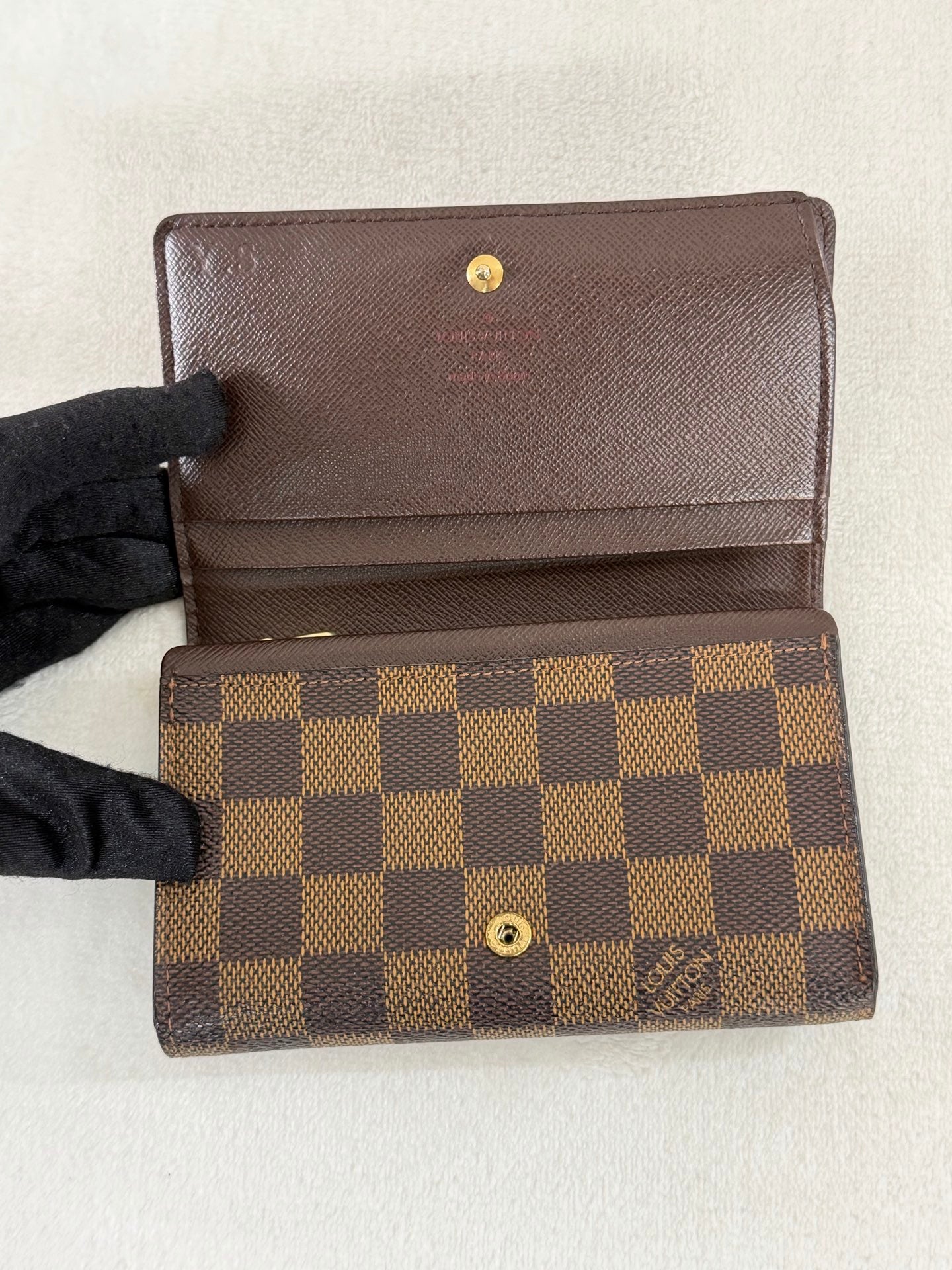Louis Vuitton Damier Portefeuille Trésor Wallet  Thank you for viewing this item.