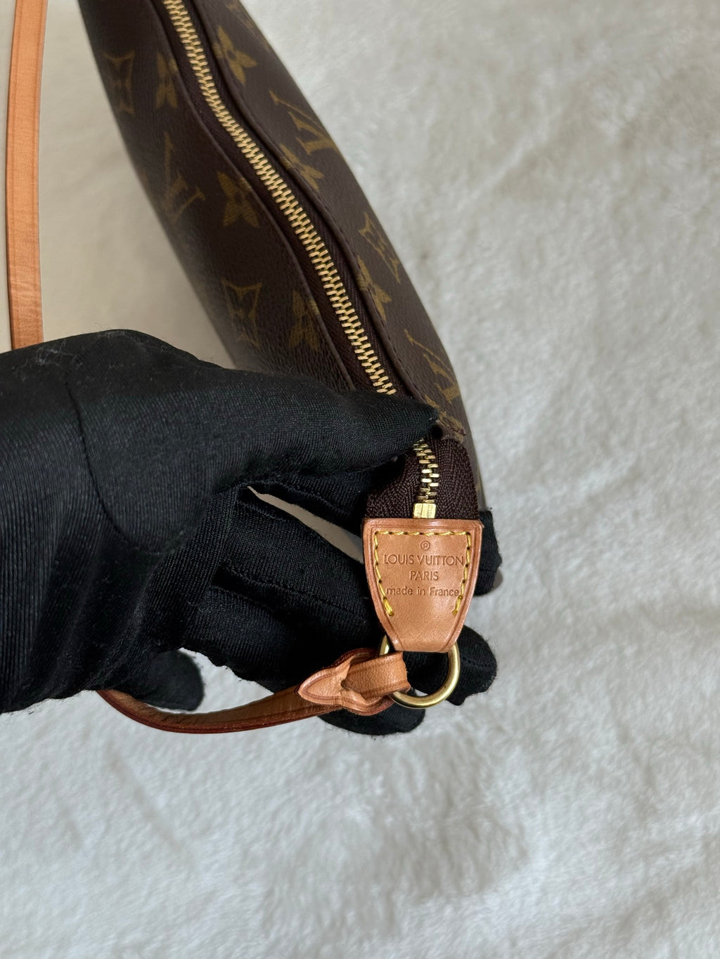 VINTAGE LOUIS VUITTON  Pochette accessoire