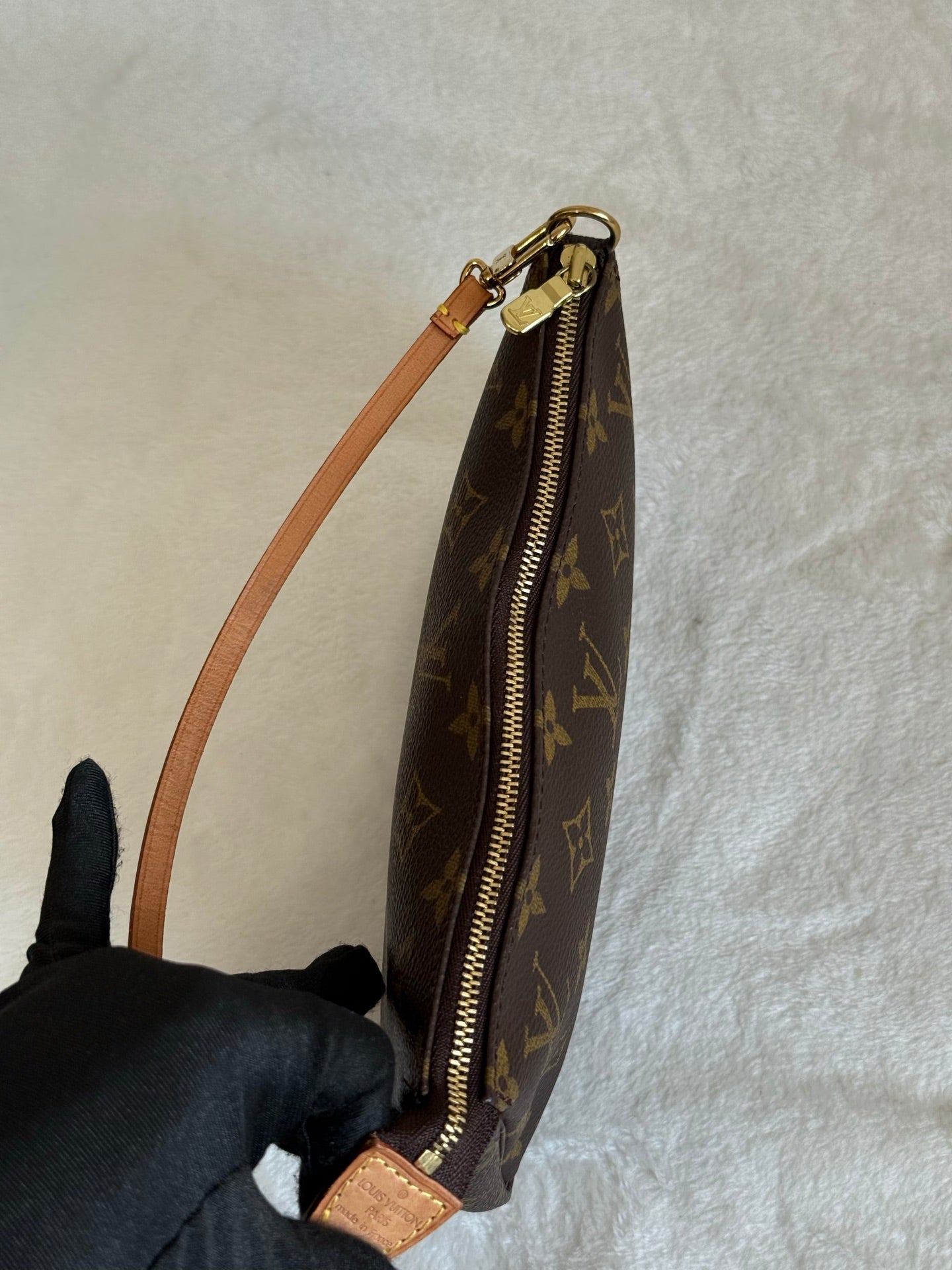 VINTAGE LOUIS VUITTON  Pochette accessoire