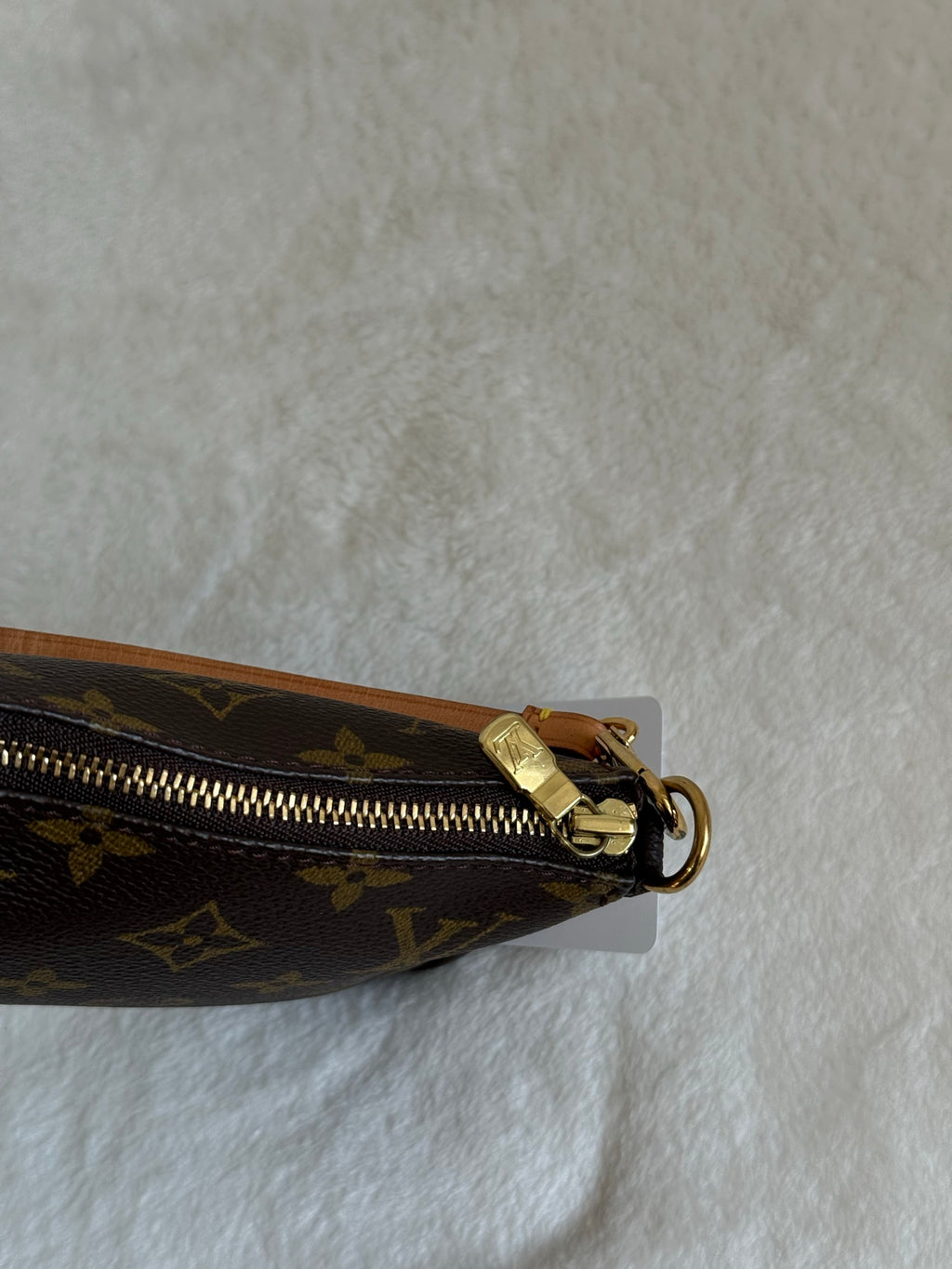 VINTAGE LOUIS VUITTON  Pochette accessoire