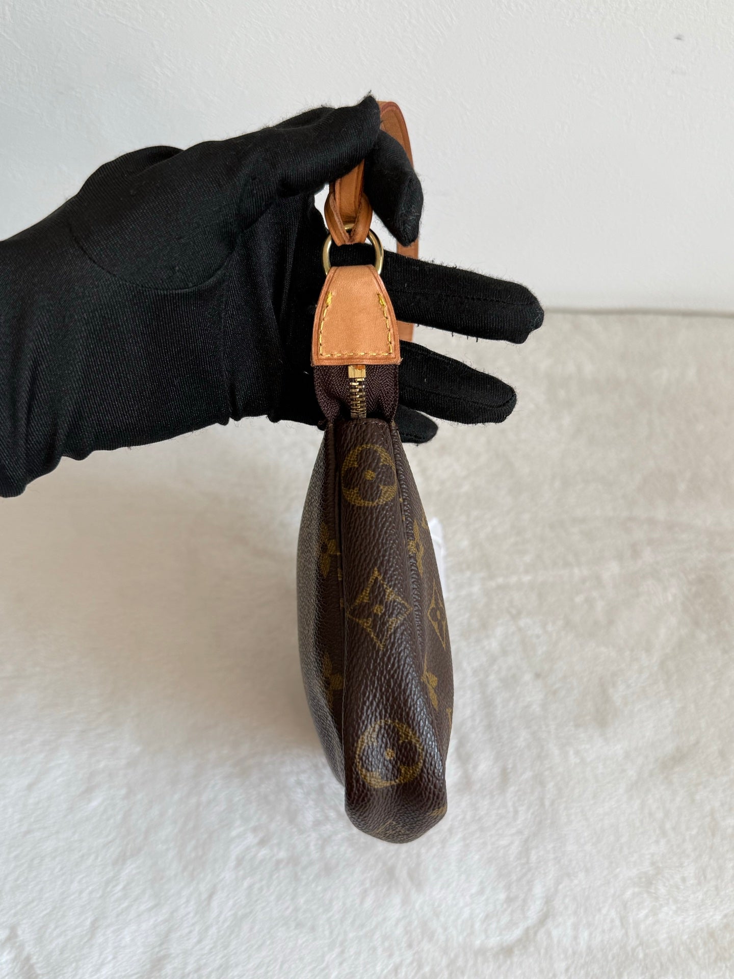 VINTAGE LOUIS VUITTON  Pochette accessoire