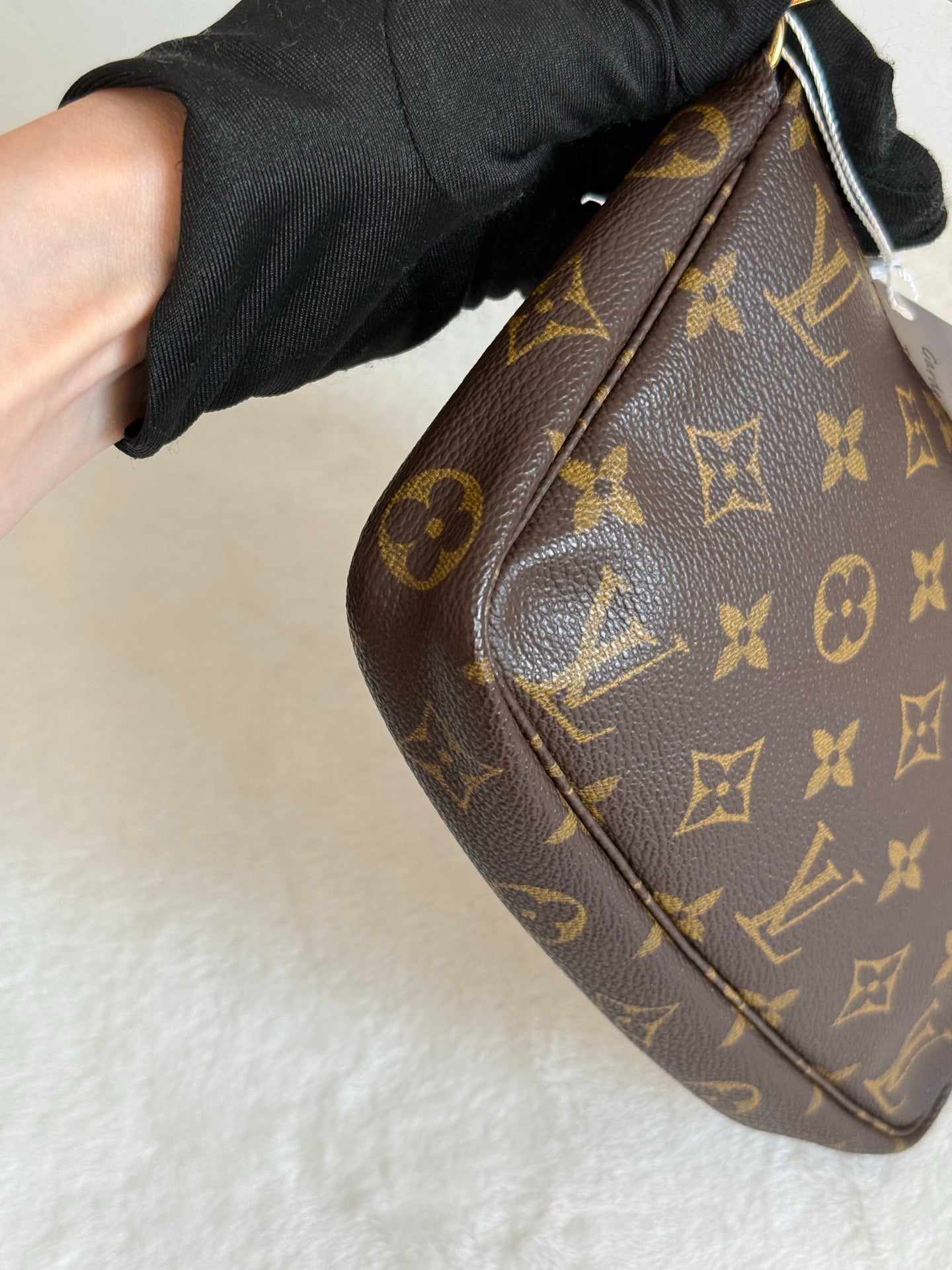 VINTAGE LOUIS VUITTON  Pochette accessoire