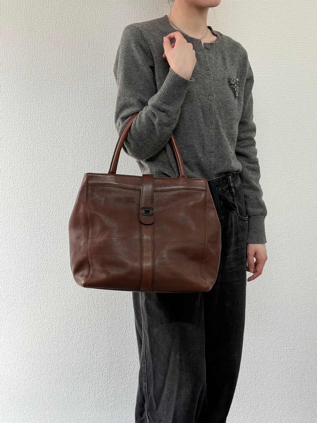 CHANEL  CC Turnlock Leather Totebag