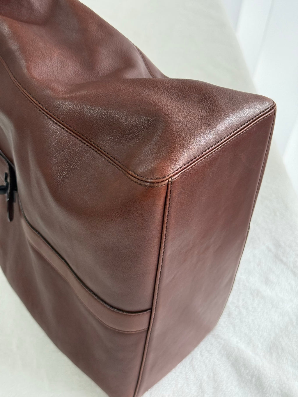 CHANEL  CC Turnlock Leather Totebag
