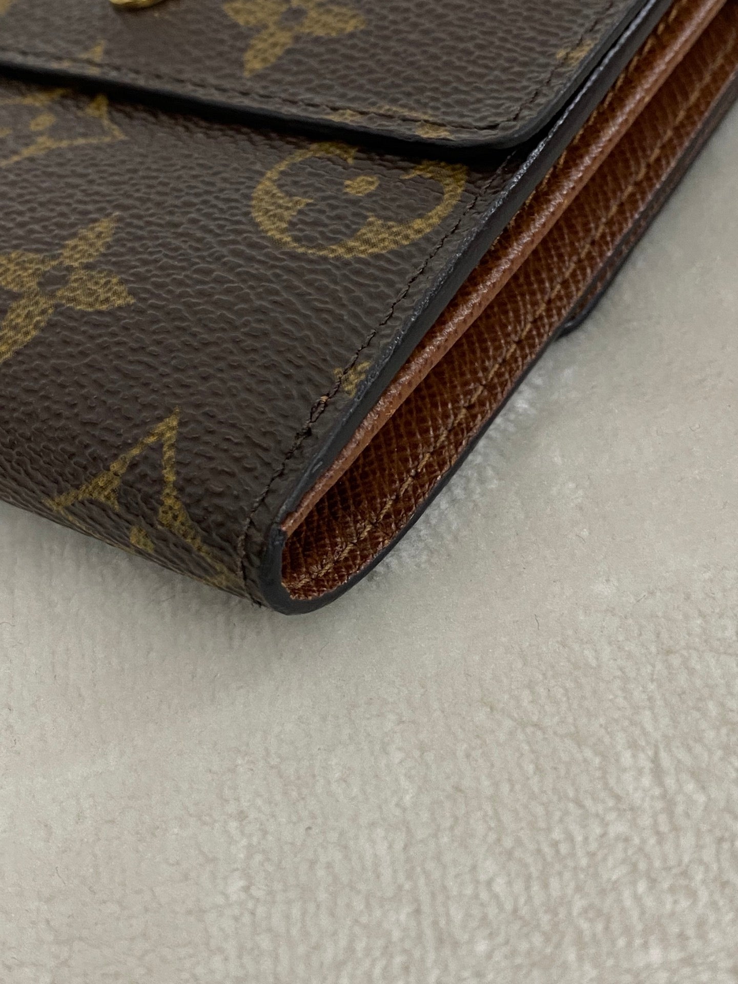 LOUIS VUITTON  Monogram  Bifold Wallet Brown