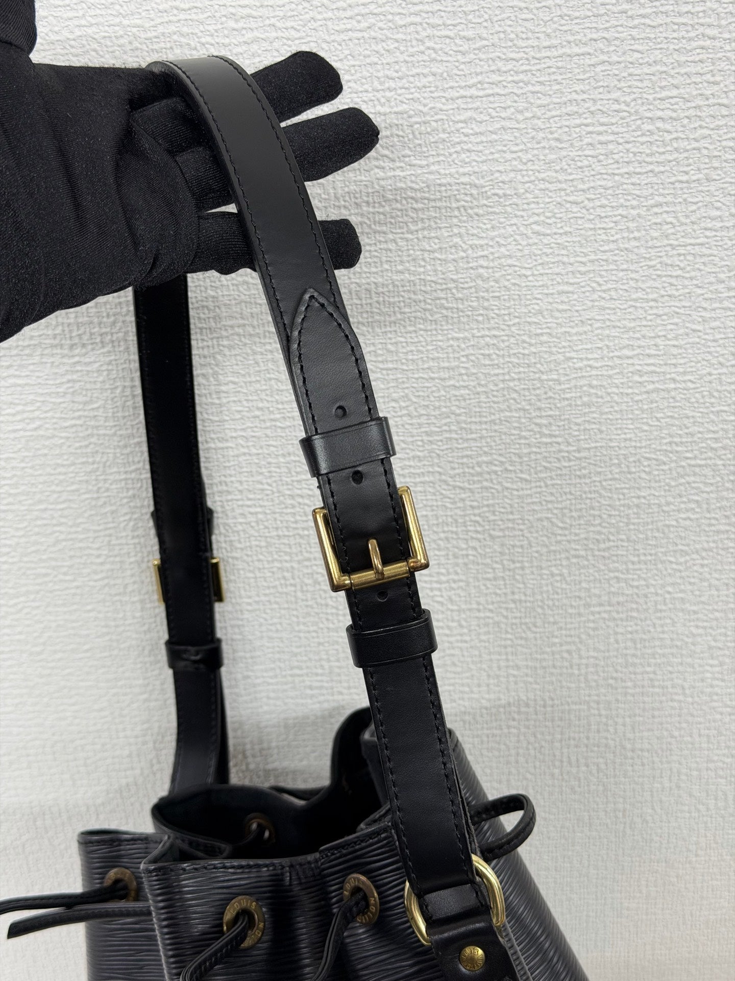LOUIS VUITTON Epi Bucket Shoulderbag