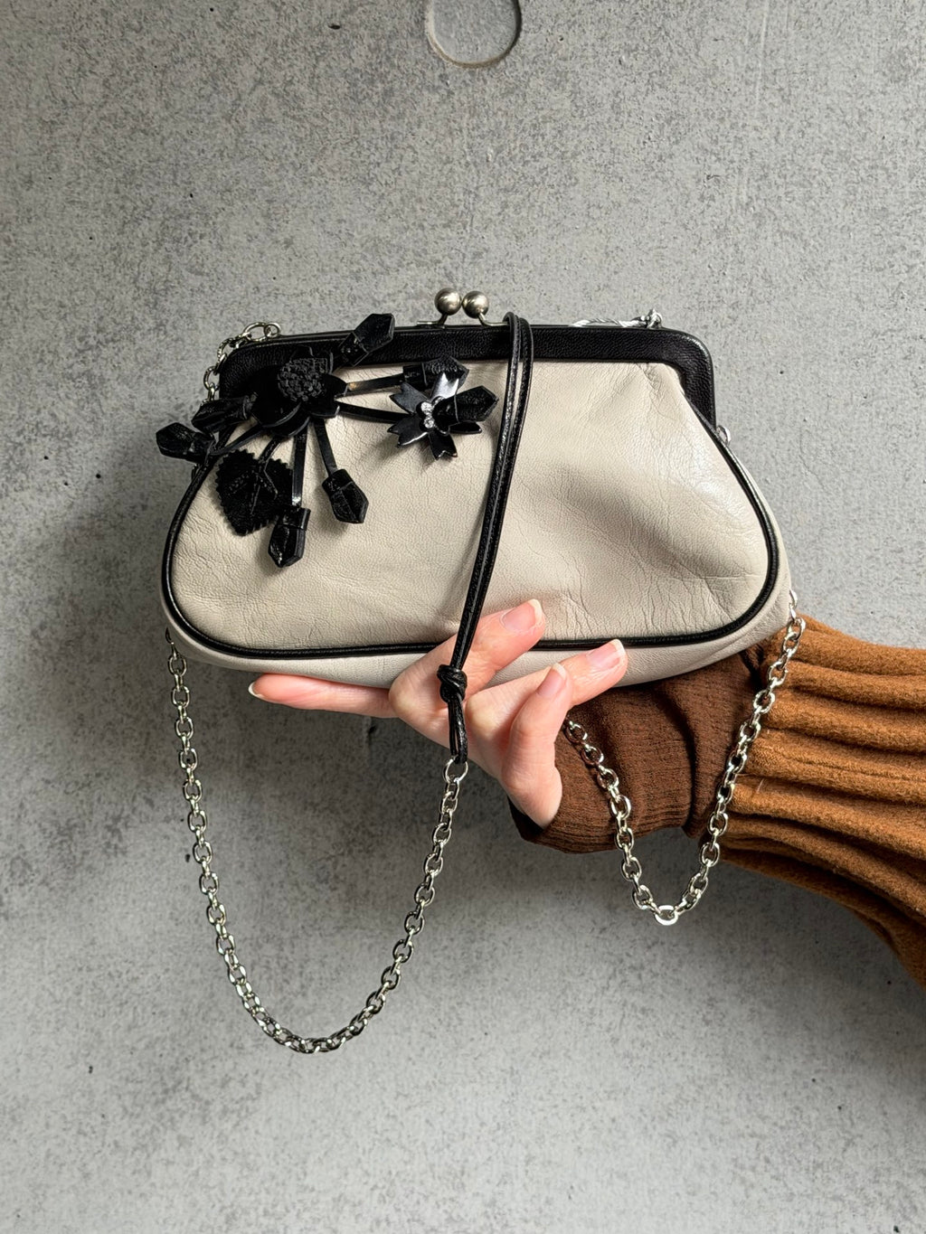 PRADA Frog Clasp Chainbag