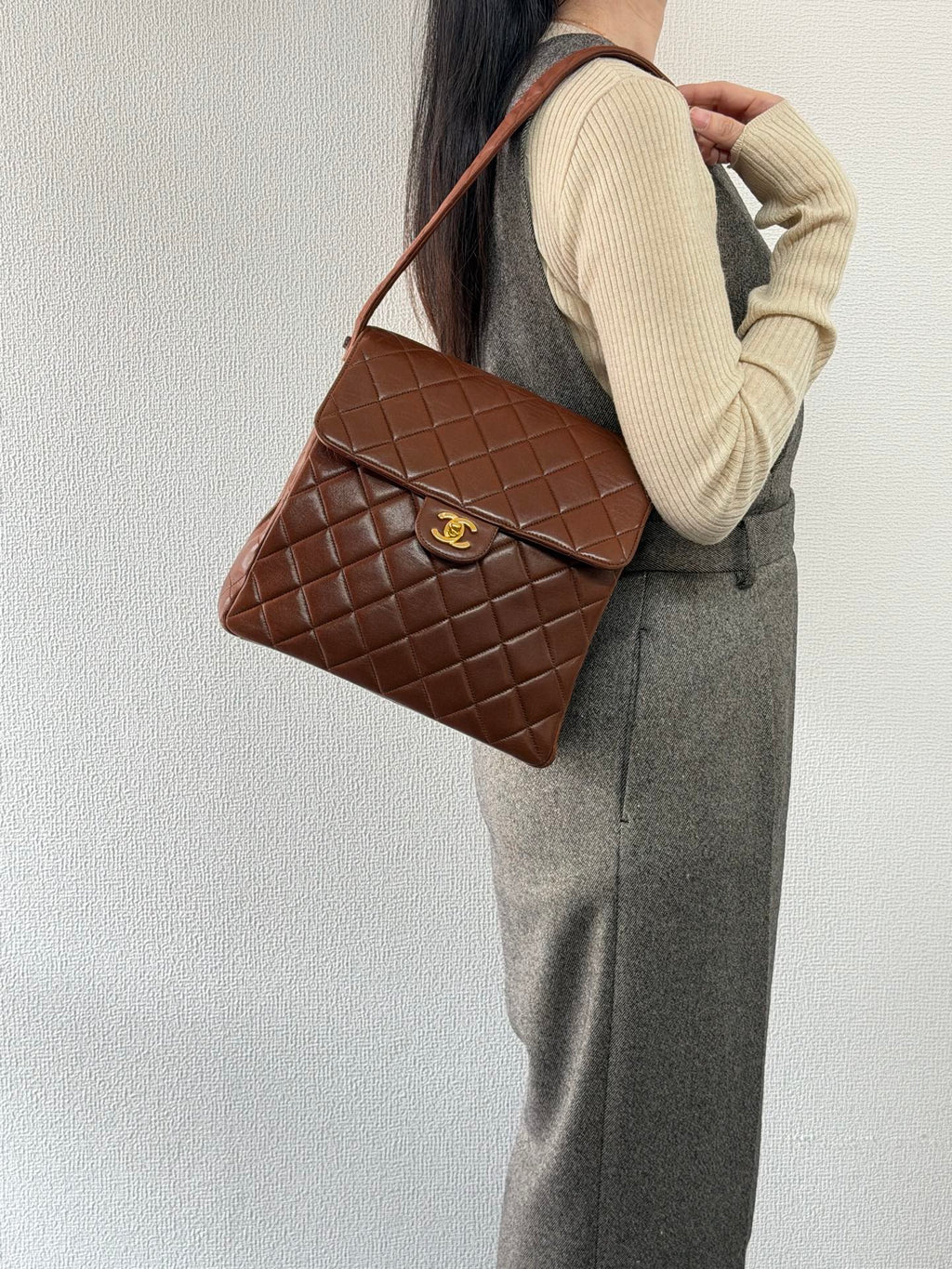 CHANEL Quilted Shoulderbag