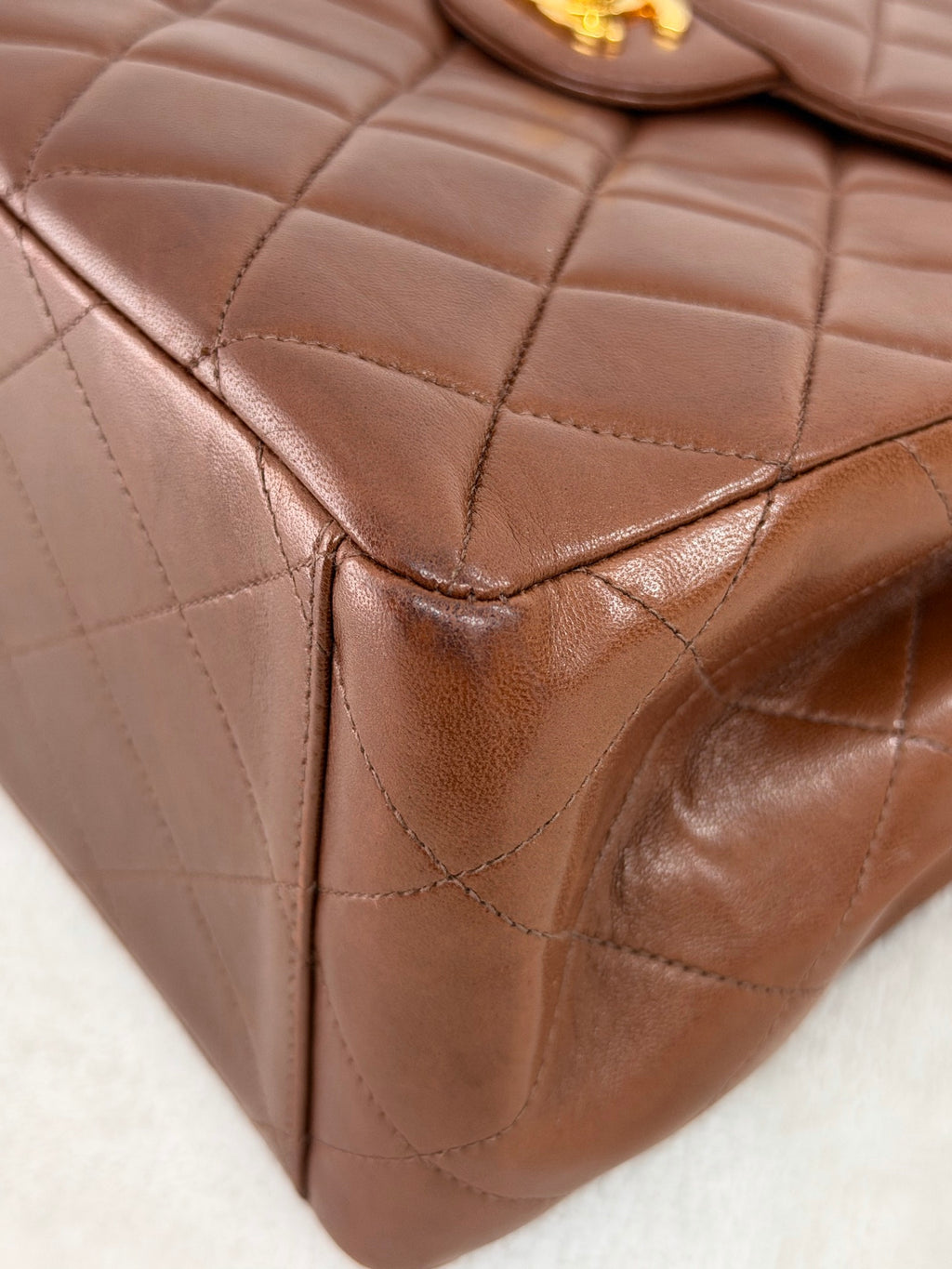 CHANEL Quilted Shoulderbag