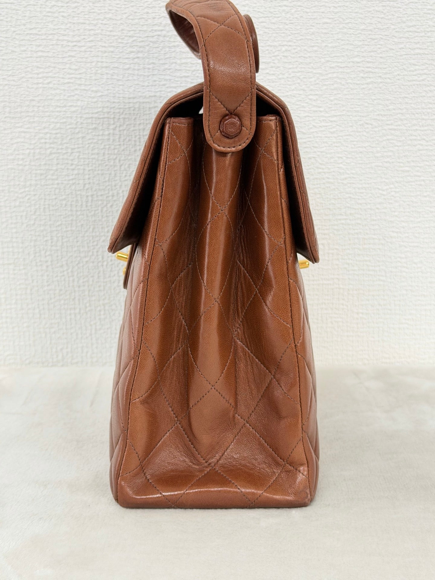 CHANEL Quilted Shoulderbag