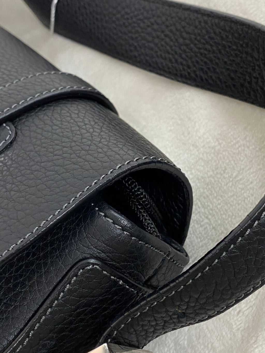 LOEWE Genuine Hobo Shoulderbag