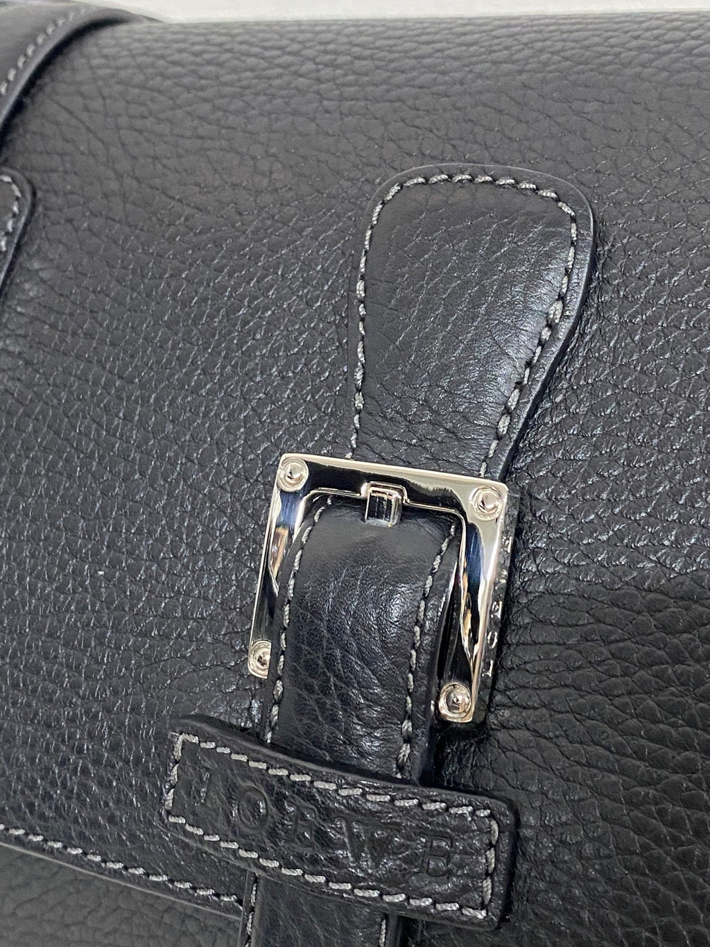 LOEWE Genuine Hobo Shoulderbag