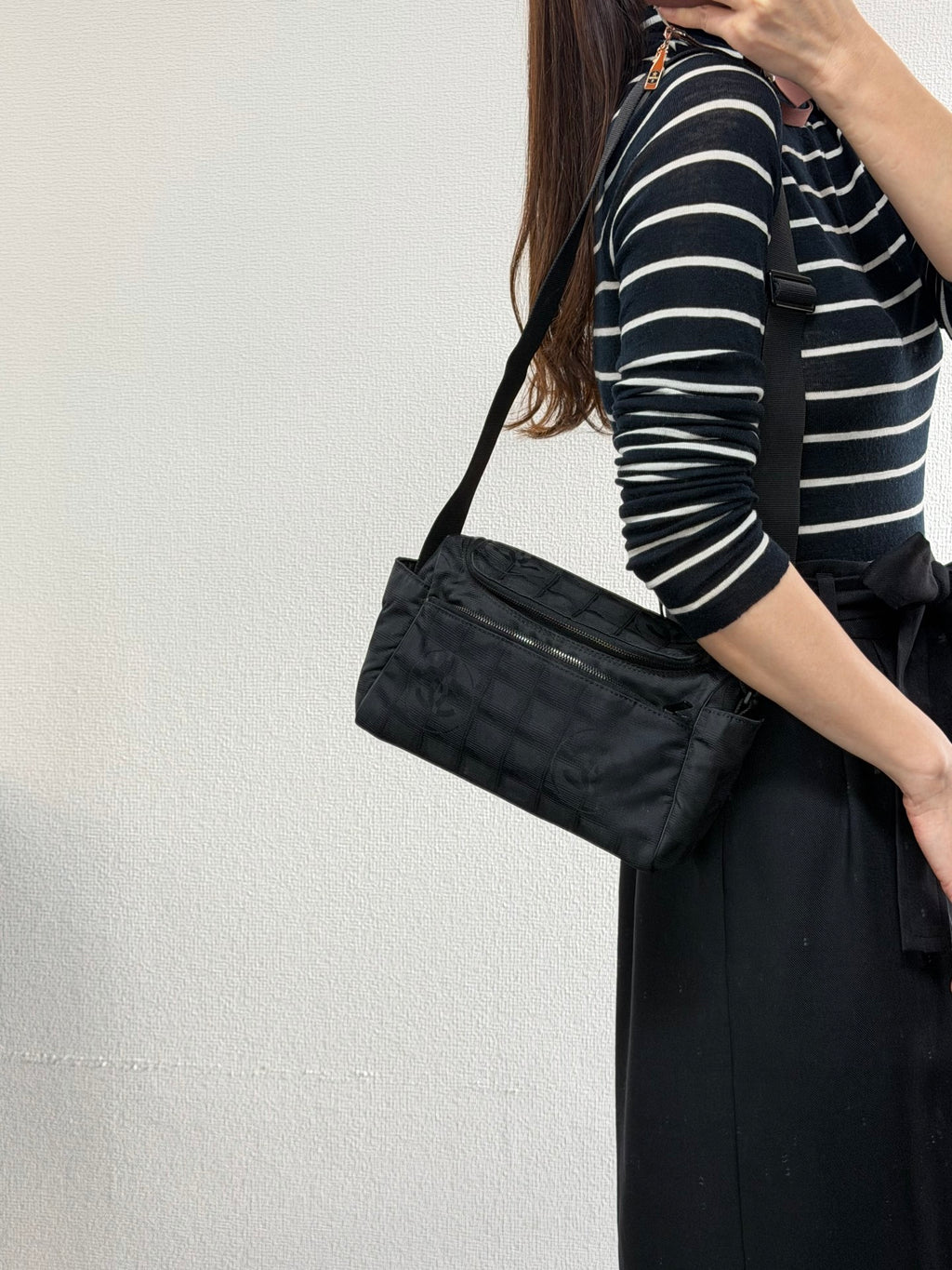 CHANEL Ice Cube Crossbody