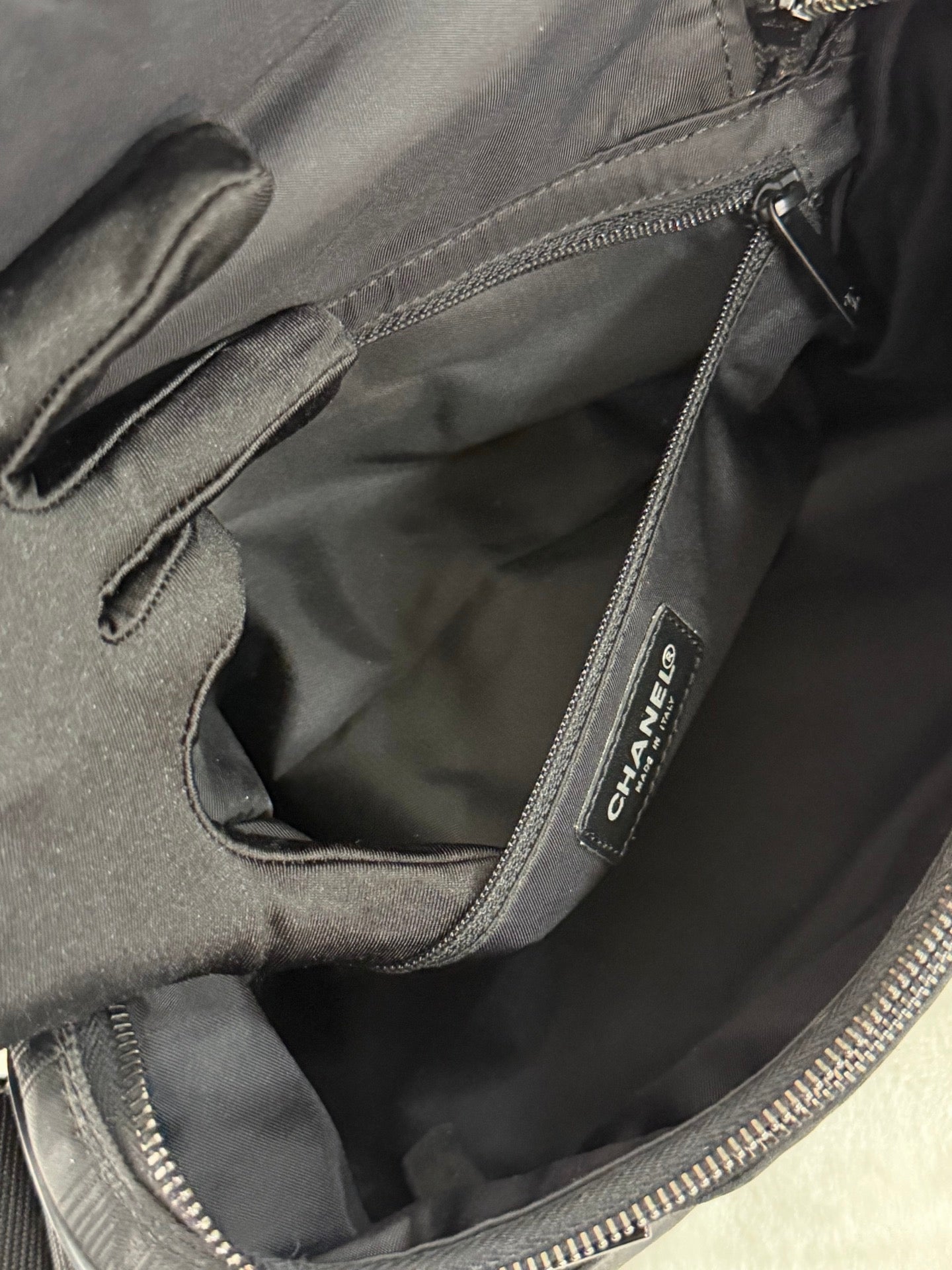 CHANEL Ice Cube Crossbody