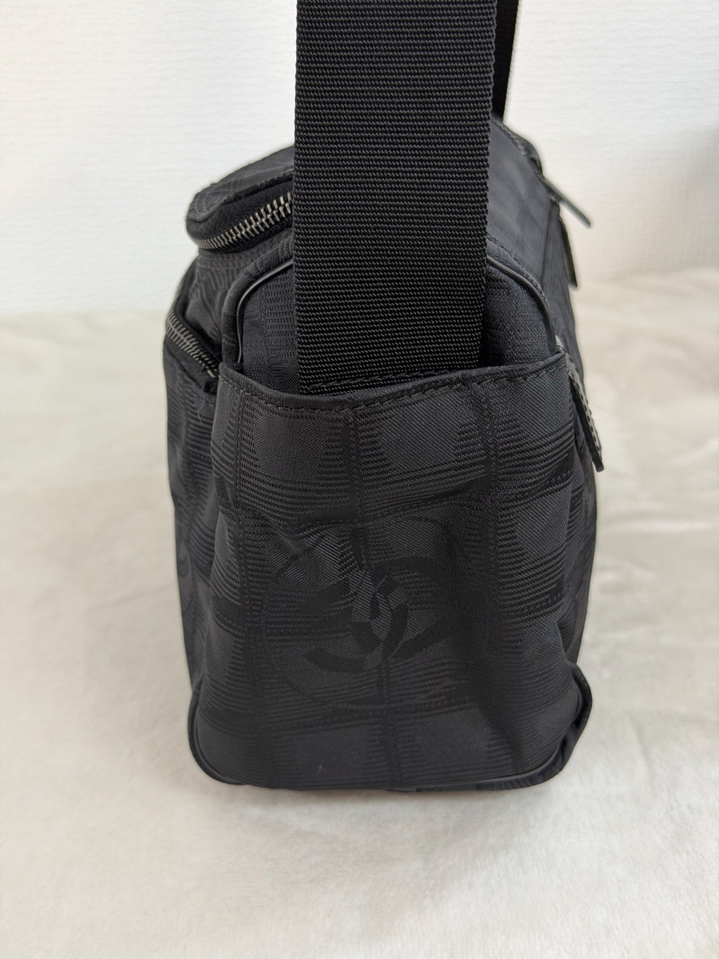 CHANEL Ice Cube Crossbody