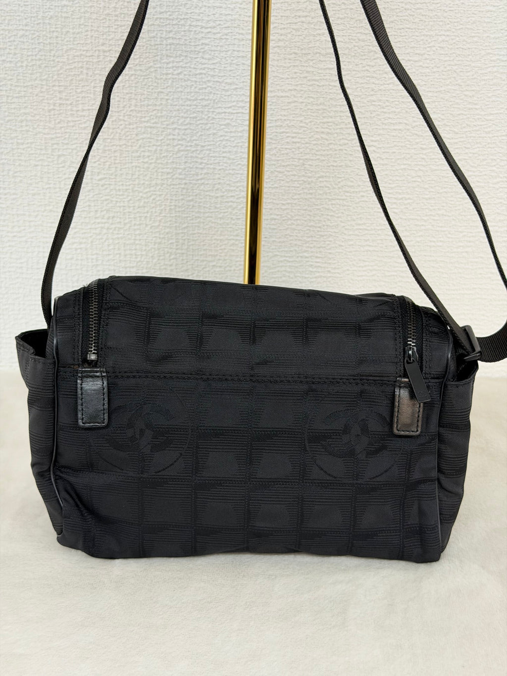 CHANEL Ice Cube Crossbody