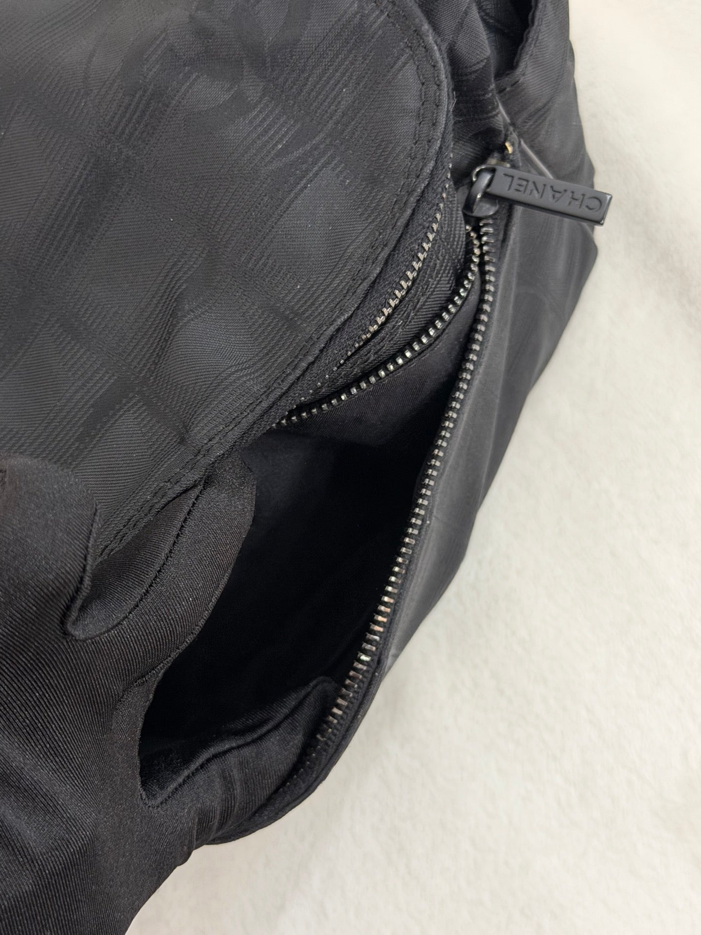 CHANEL Ice Cube Crossbody