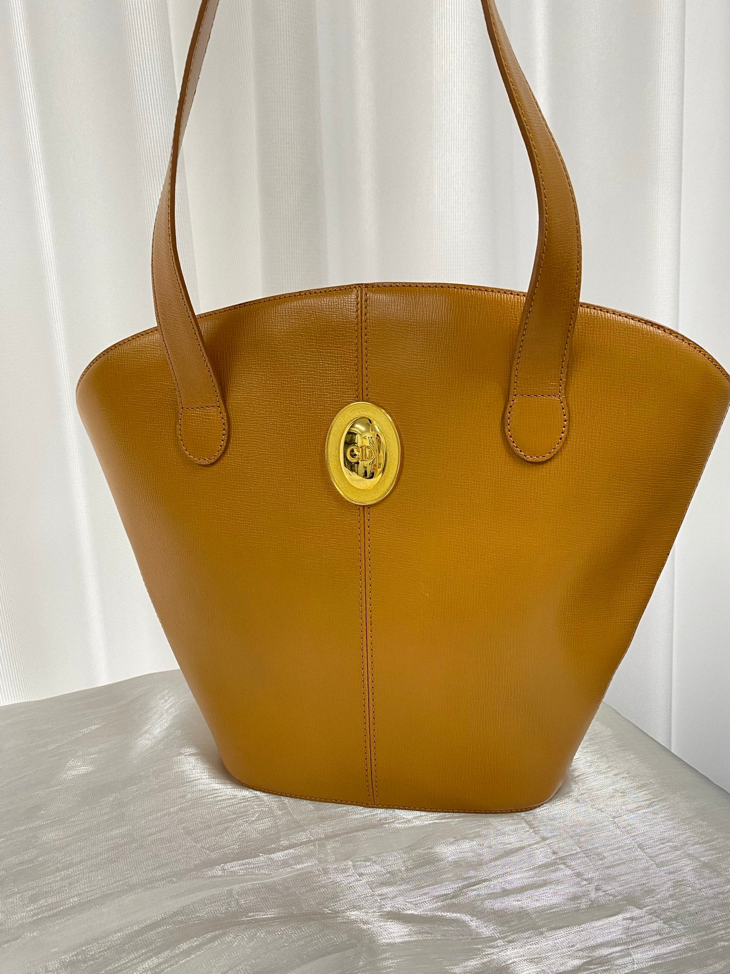 CHRISTIAN DIOR CD Logo Shoulderbag