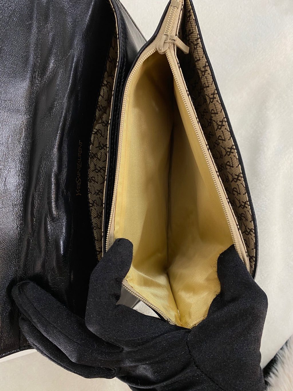 Saint Laurent Genuine Clutch