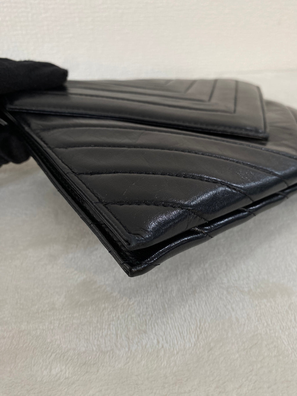 Saint Laurent Genuine Clutch