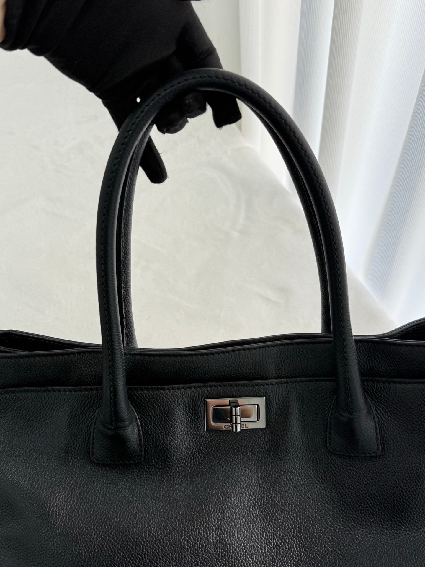 Chanel Shopping Bag Cerf Caviar Black Leather Tote