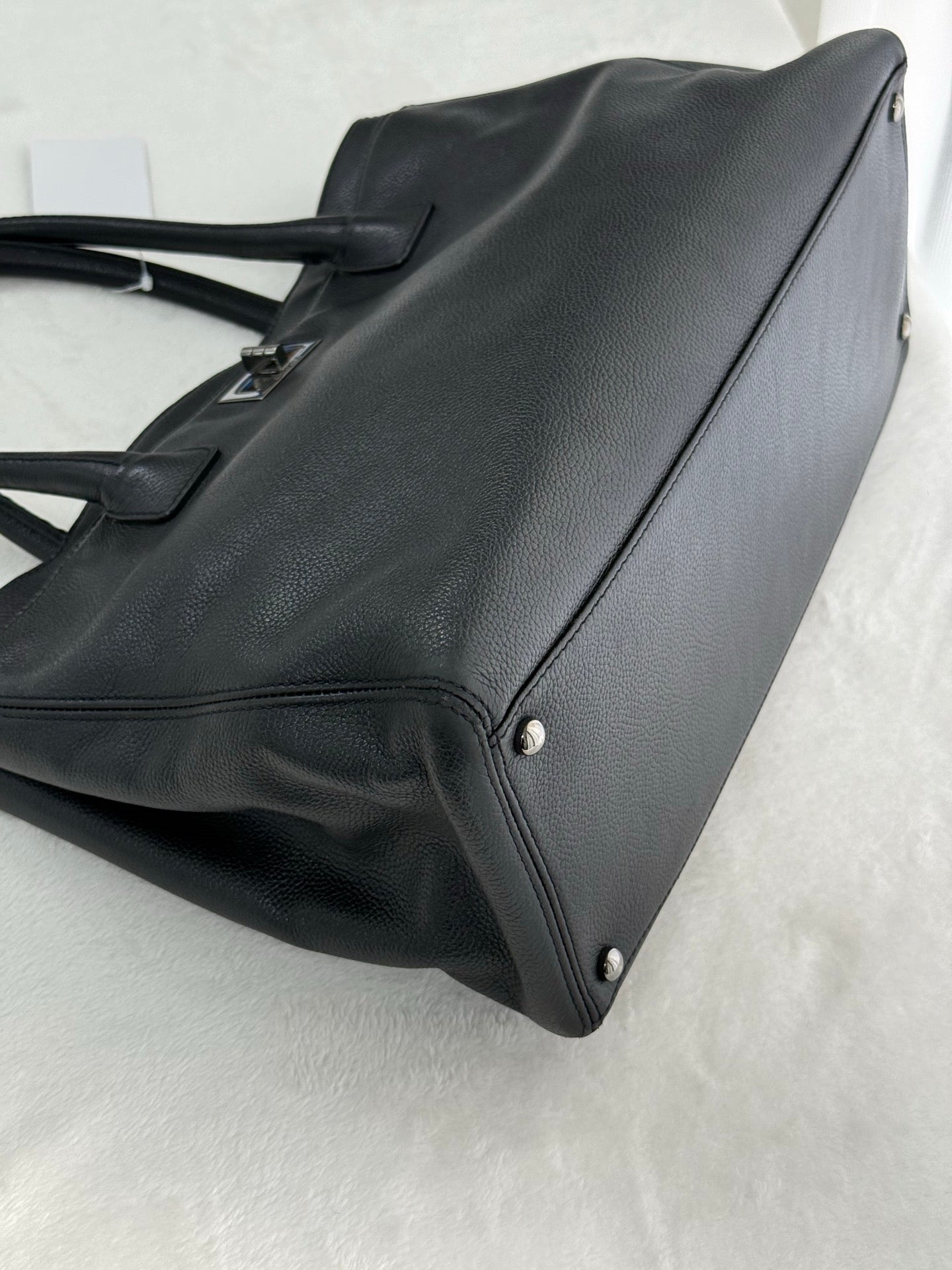 Chanel Shopping Bag Cerf Caviar Black Leather Tote