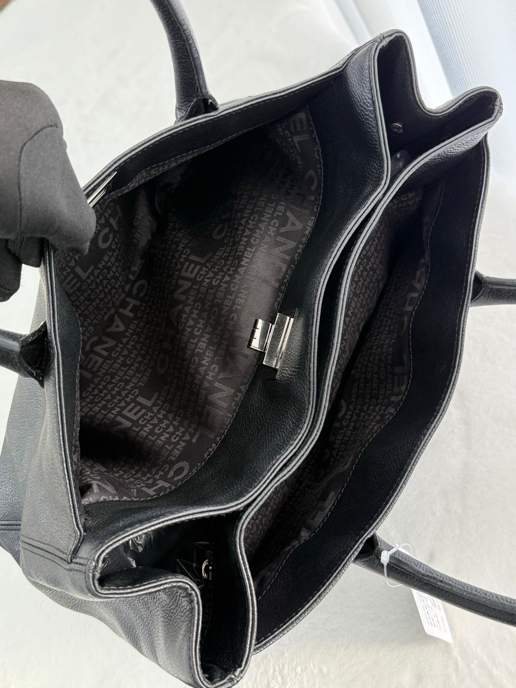 Chanel Shopping Bag Cerf Caviar Black Leather Tote