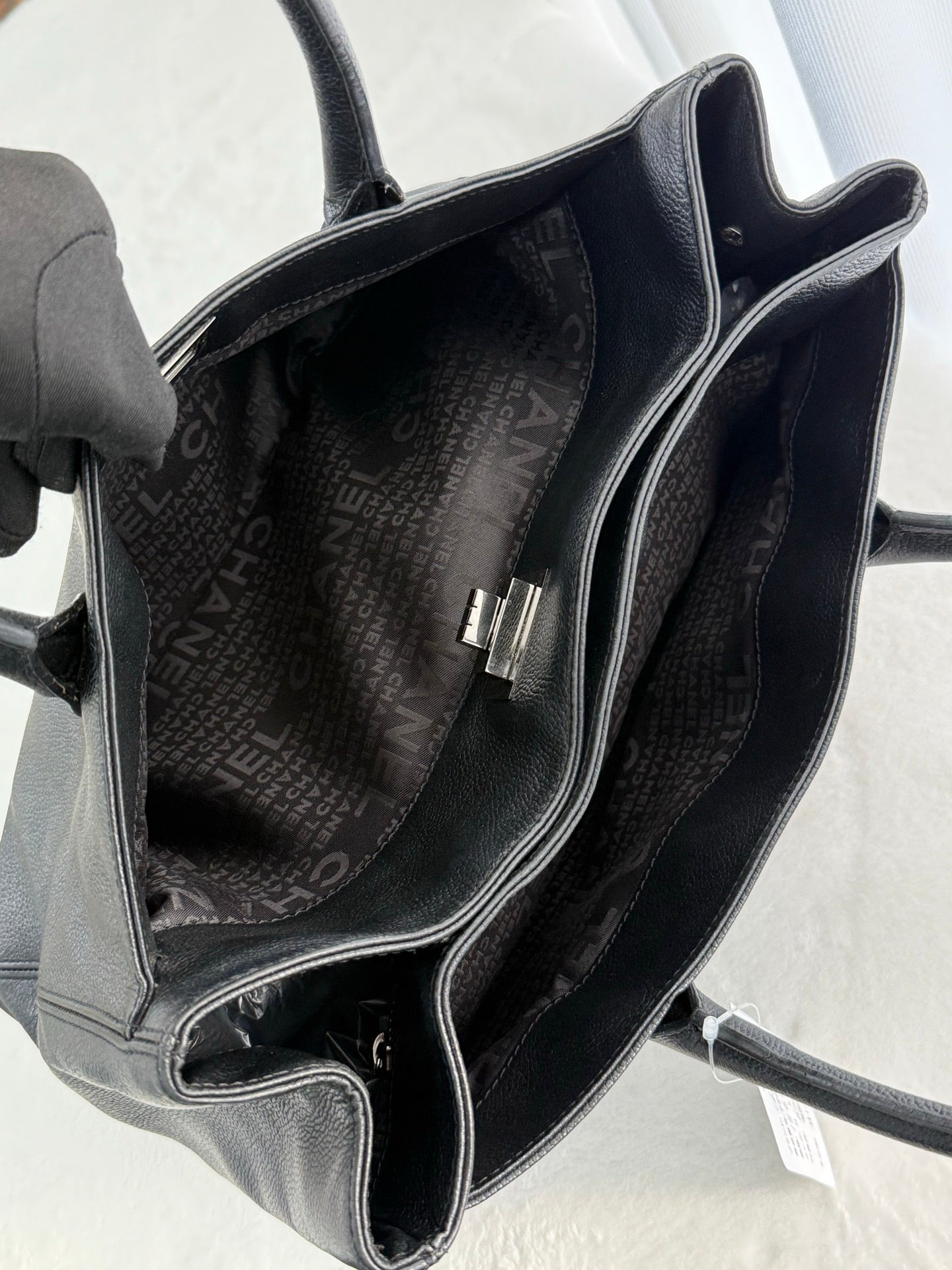 Chanel Shopping Bag Cerf Caviar Black Leather Tote