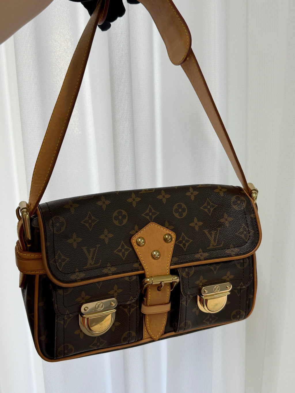 LOUIS VUITTON Monogram Hudson bag PM
