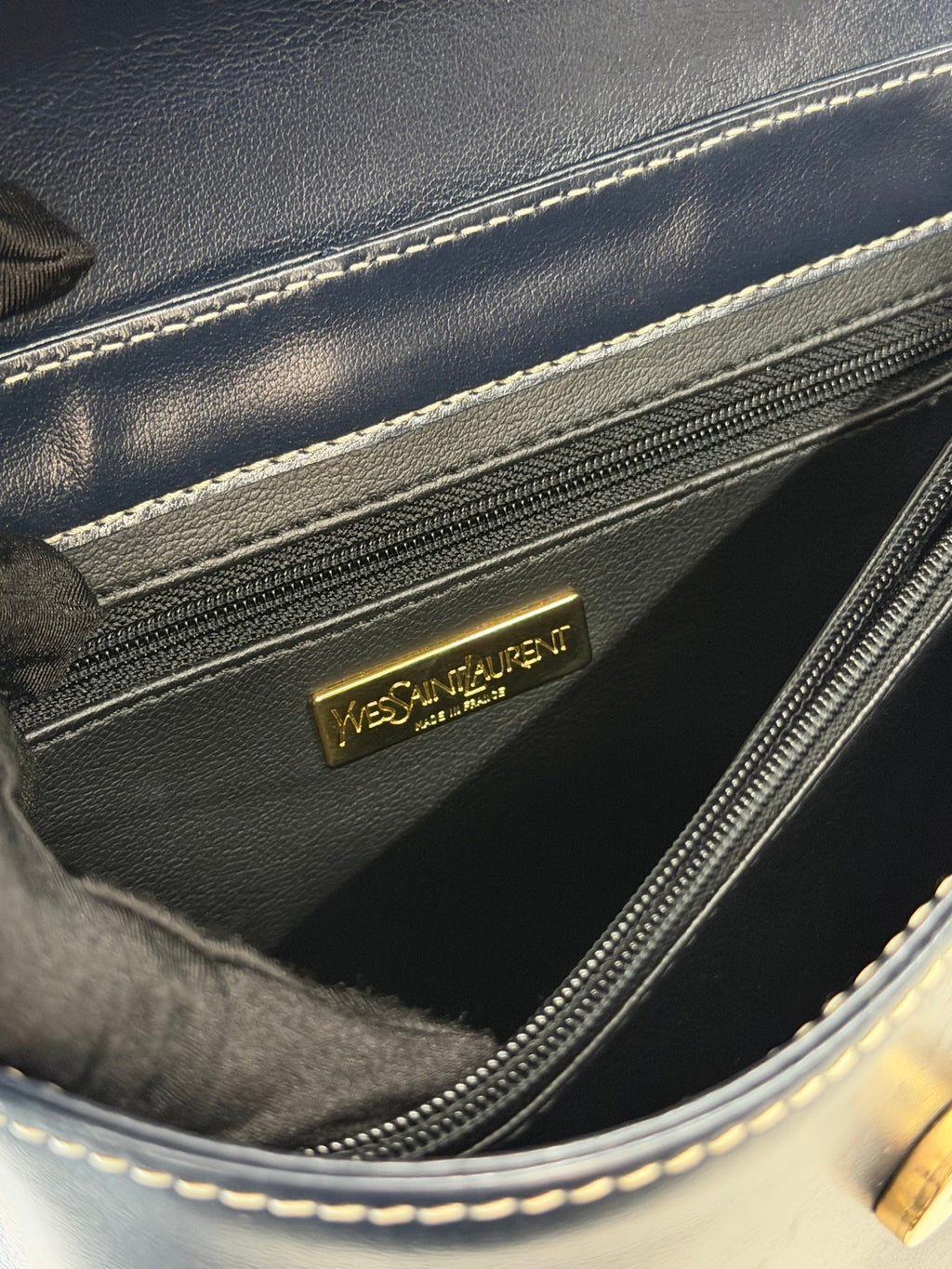Yves Saint Laurent  Genuine Shoulderbag