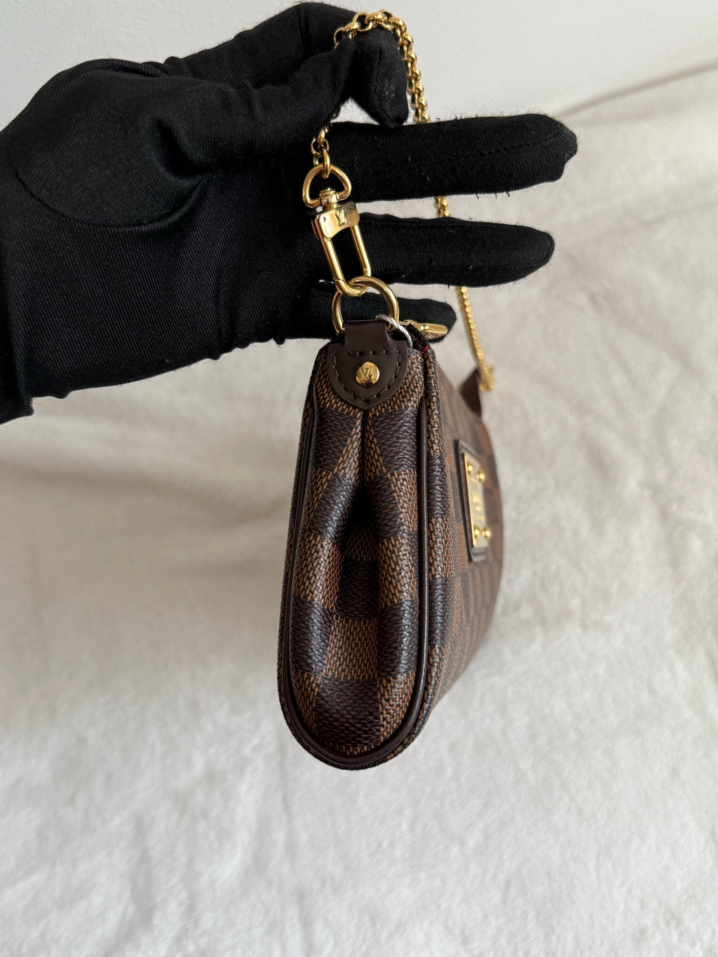 LOUIS VUITTON Damier EVA Chainbag