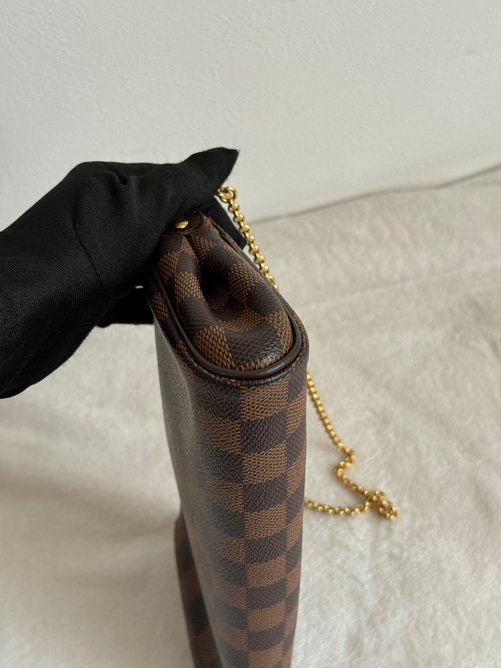 LOUIS VUITTON Damier EVA Chainbag