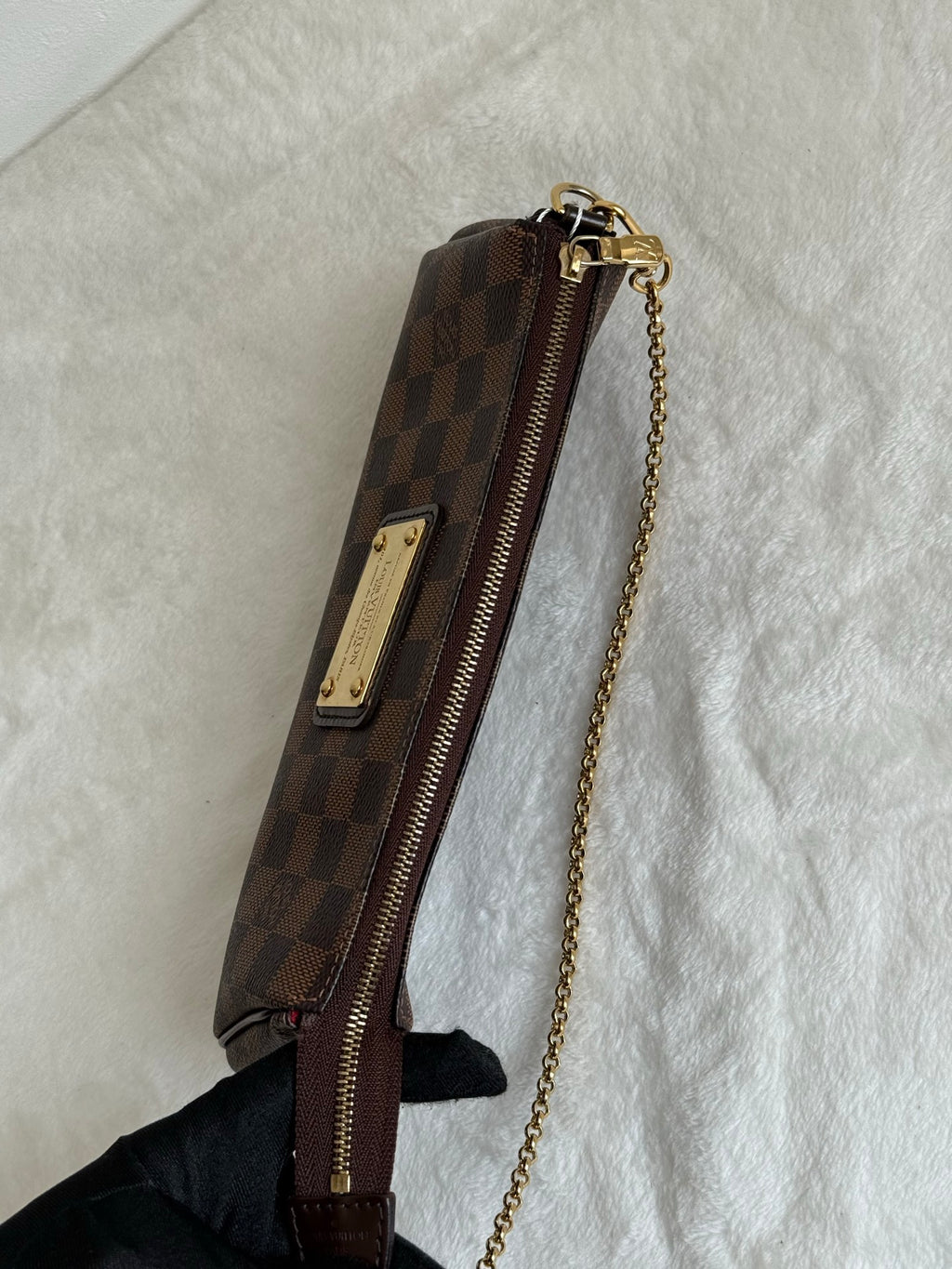 LOUIS VUITTON Damier EVA Chainbag