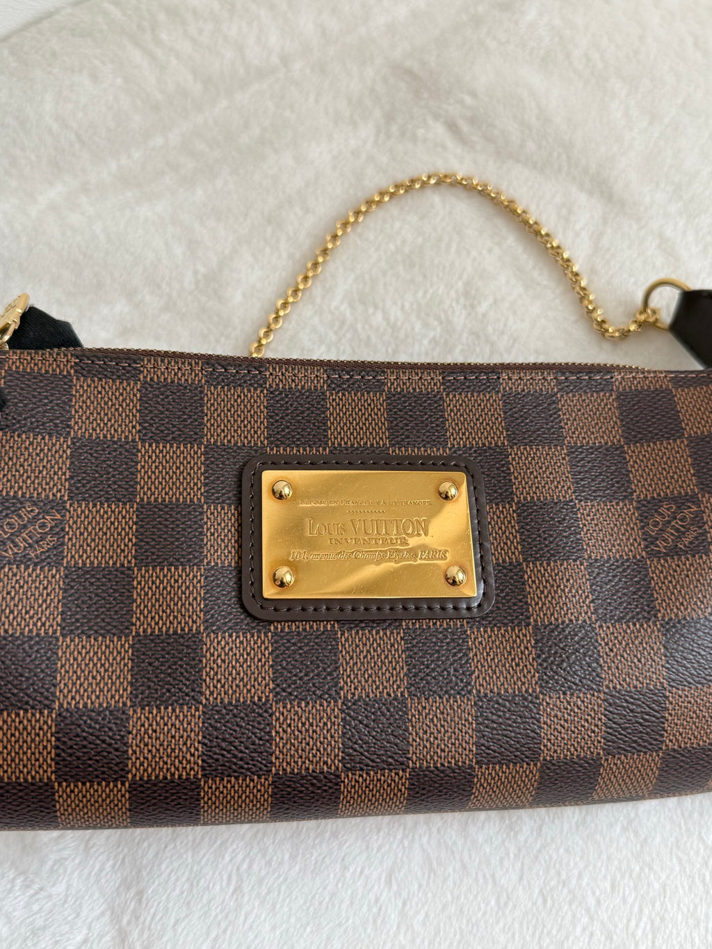 LOUIS VUITTON Damier EVA Chainbag