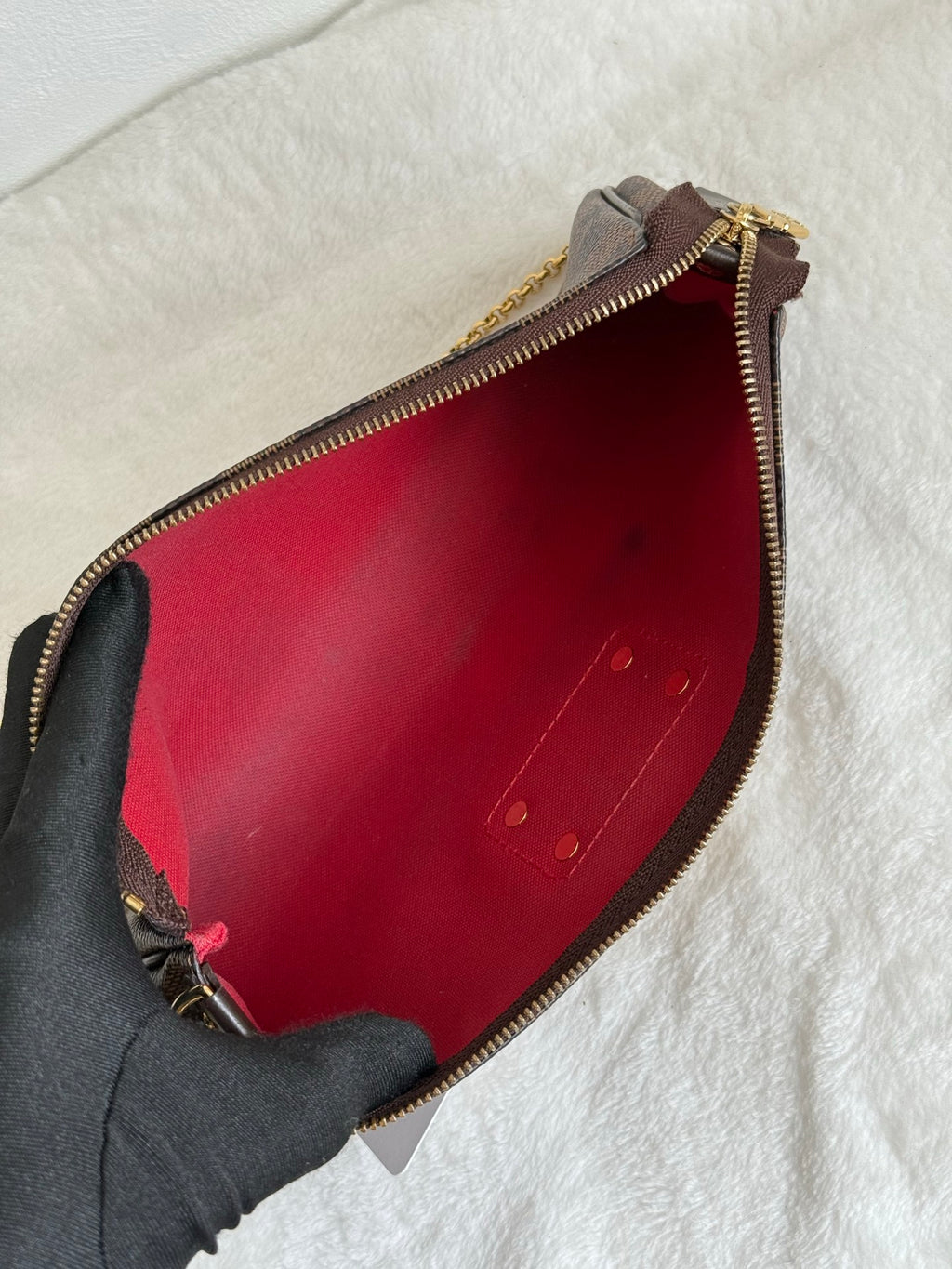 LOUIS VUITTON Damier EVA Chainbag