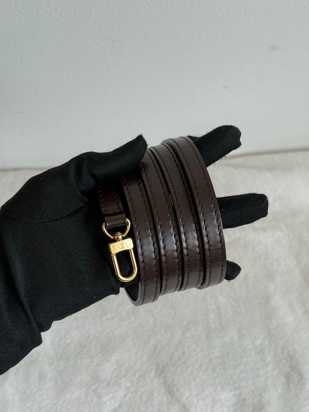 LOUIS VUITTON Damier EVA Chainbag