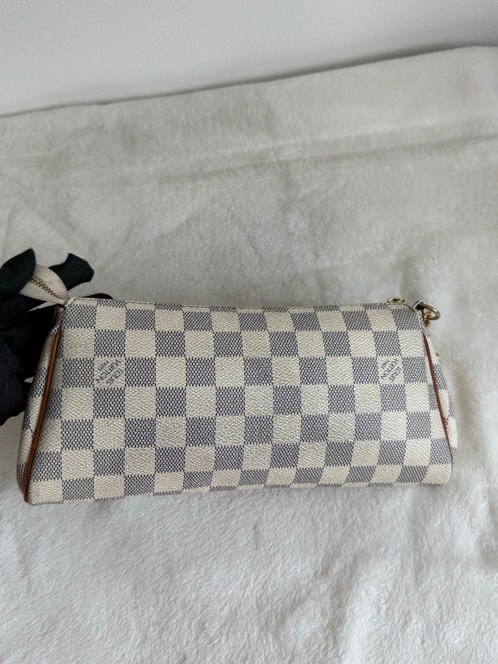 LOUIS VUITTON Damier EVA  Chainbag (white)