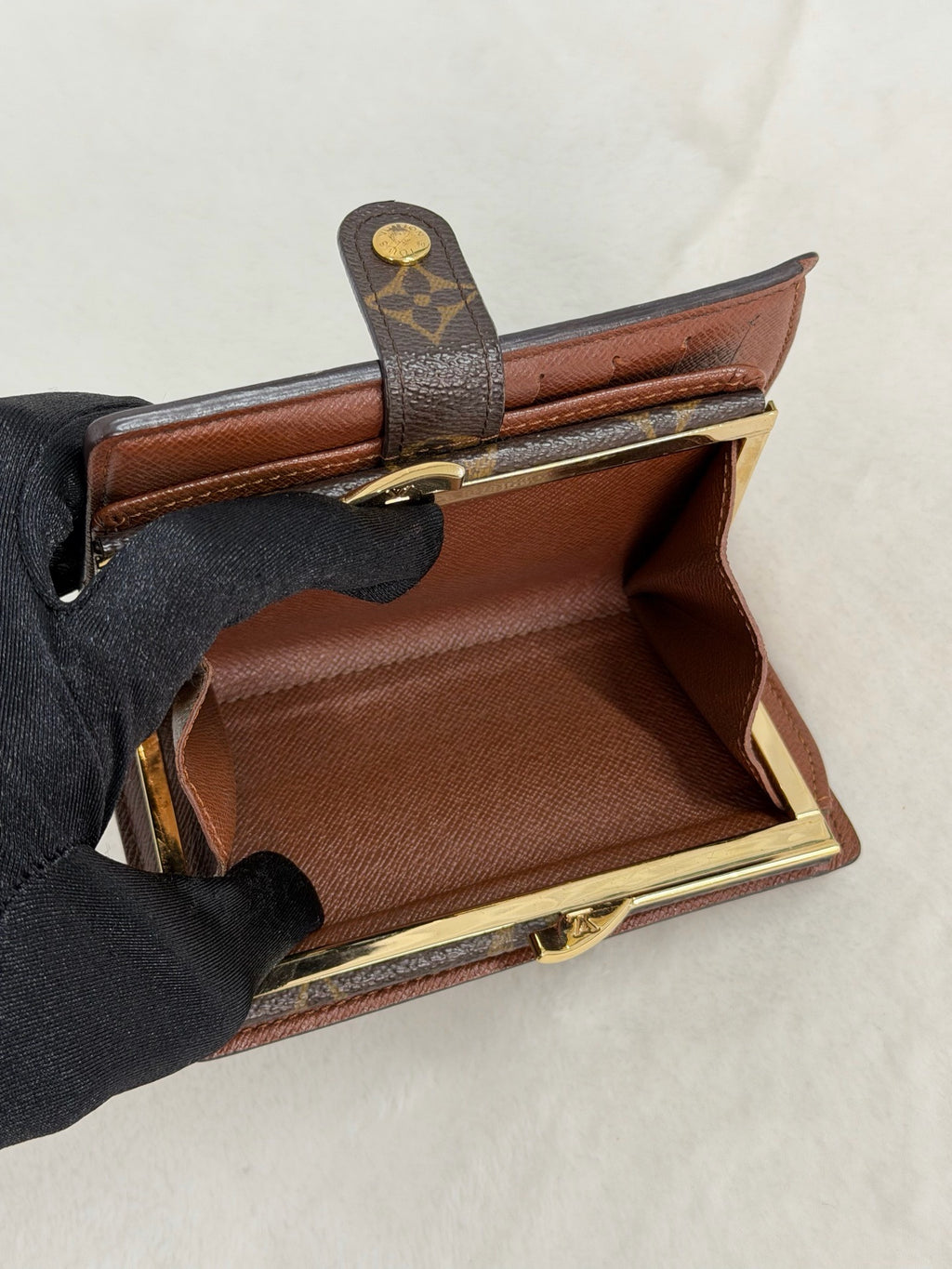 LOUIS VUITTON Monogram Bifold Wallet