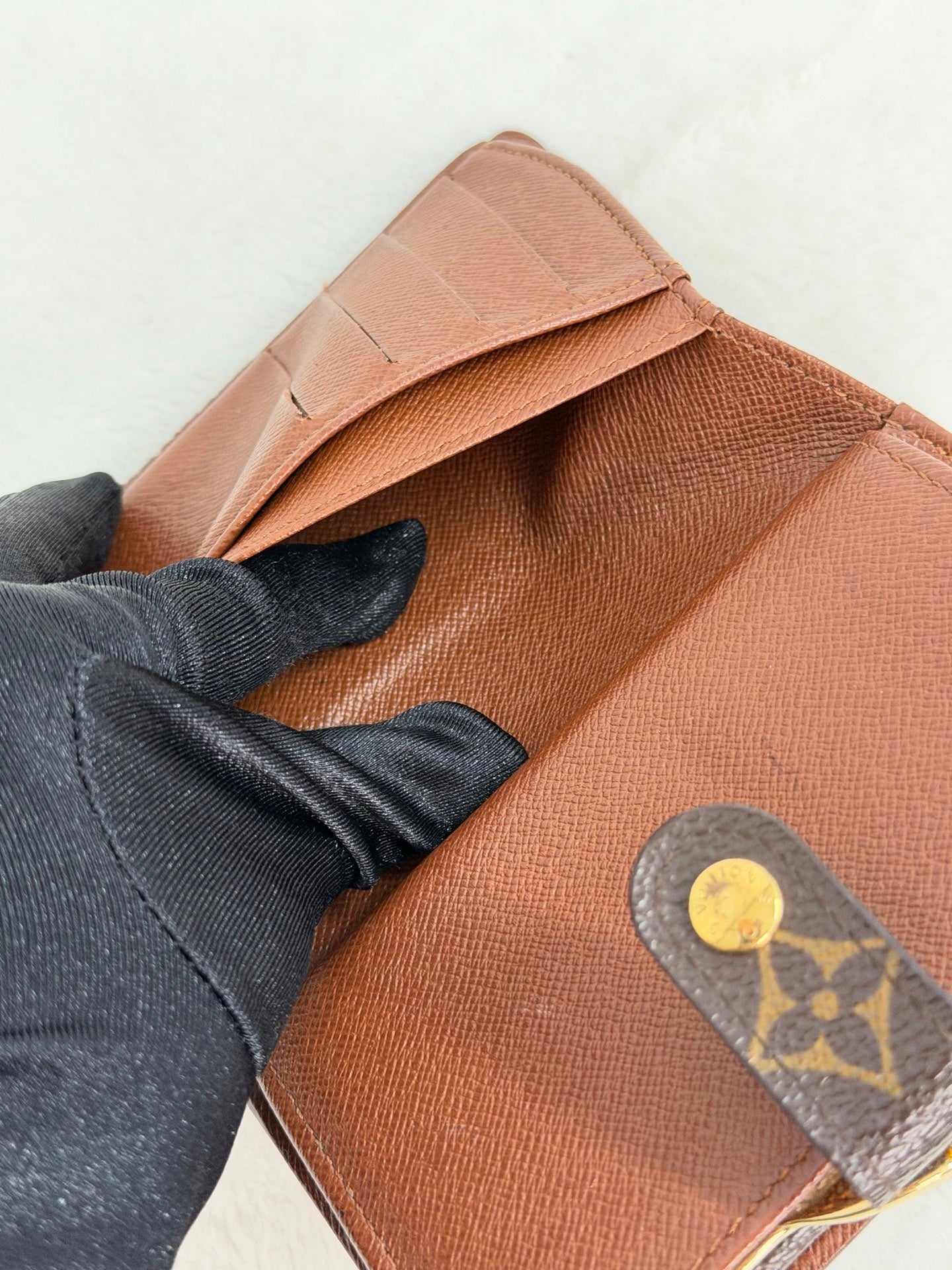 LOUIS VUITTON Monogram Bifold Wallet