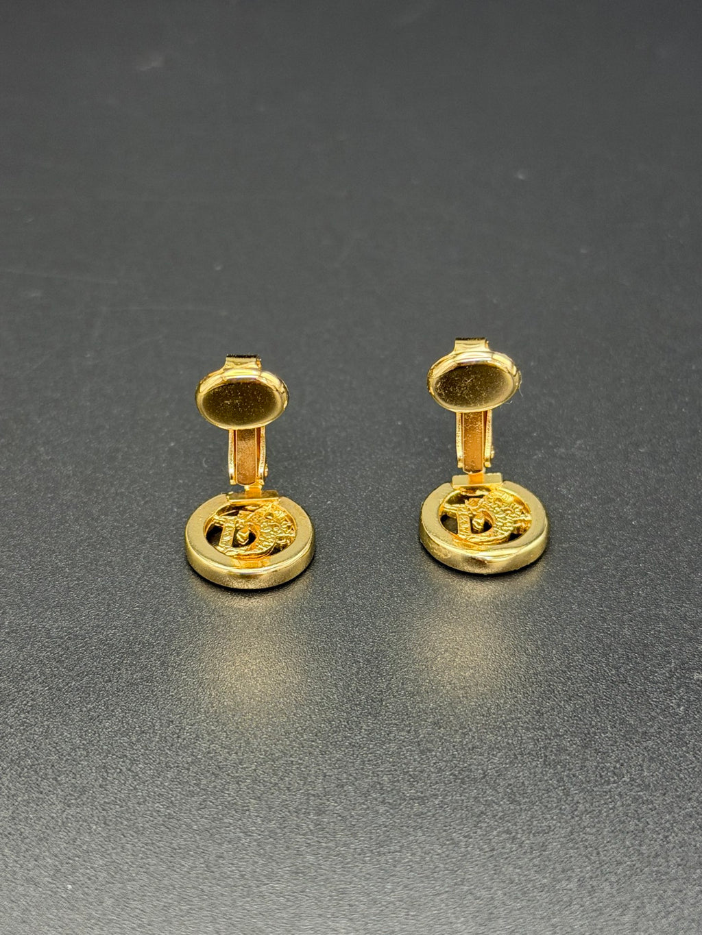 CHRISTIAN DIOR CD Logo Ear Clips