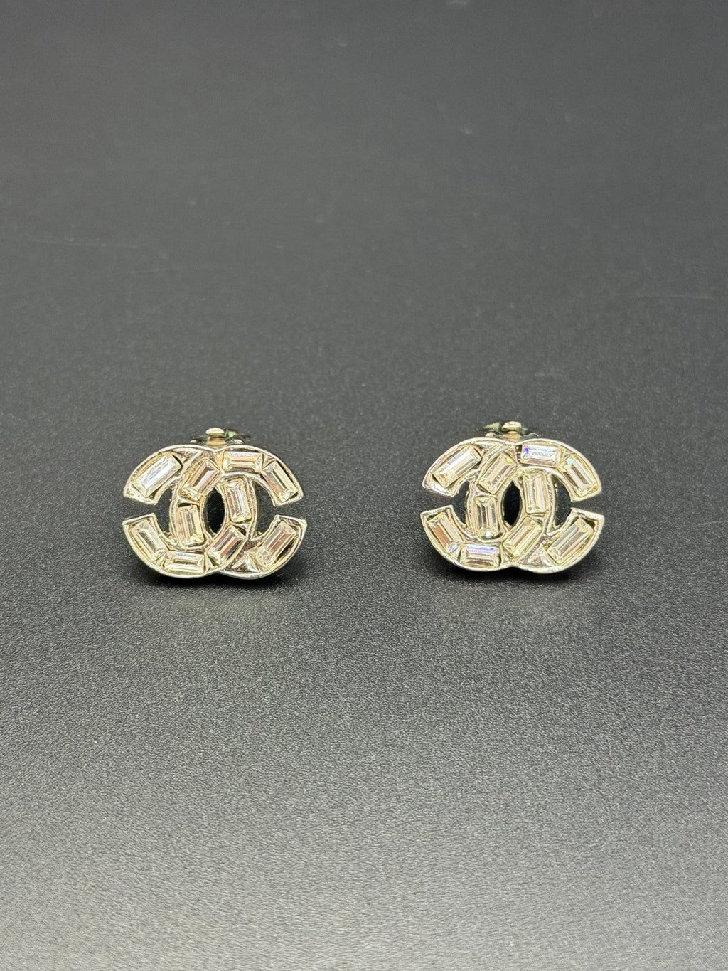 CHANEL Double-C Ear Clip