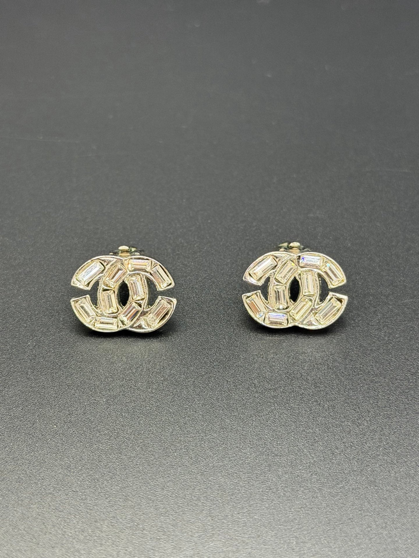 CHANEL Double-C Ear Clip