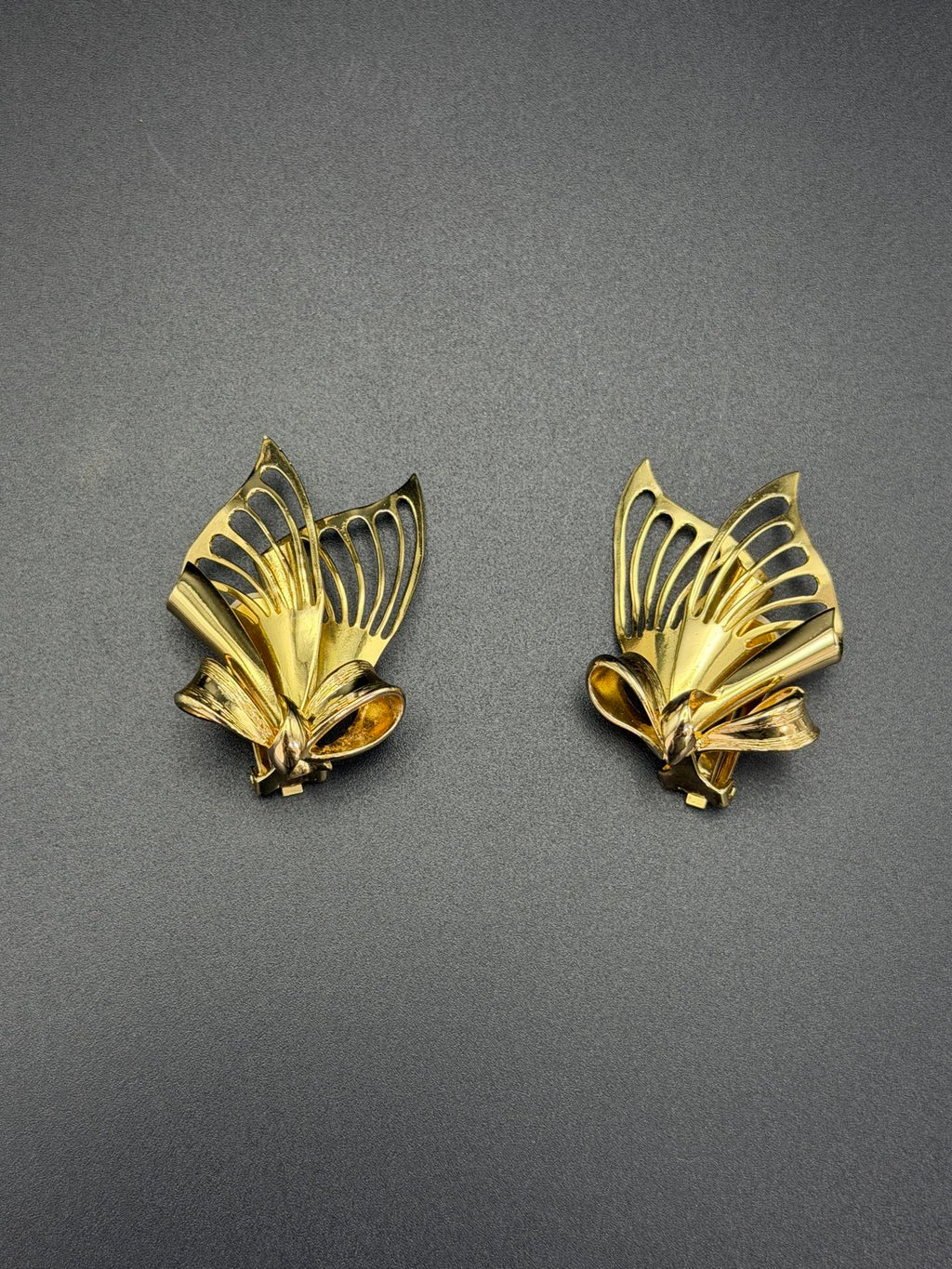 CHRISTIAN DIOR Butterfly Multiple Way Ear Clips
