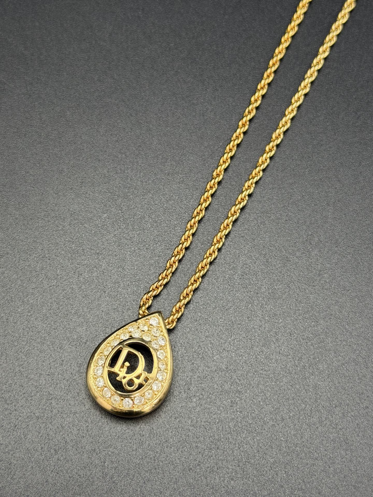 CHRISTIAN DIOR Logo Raindrop Necklace